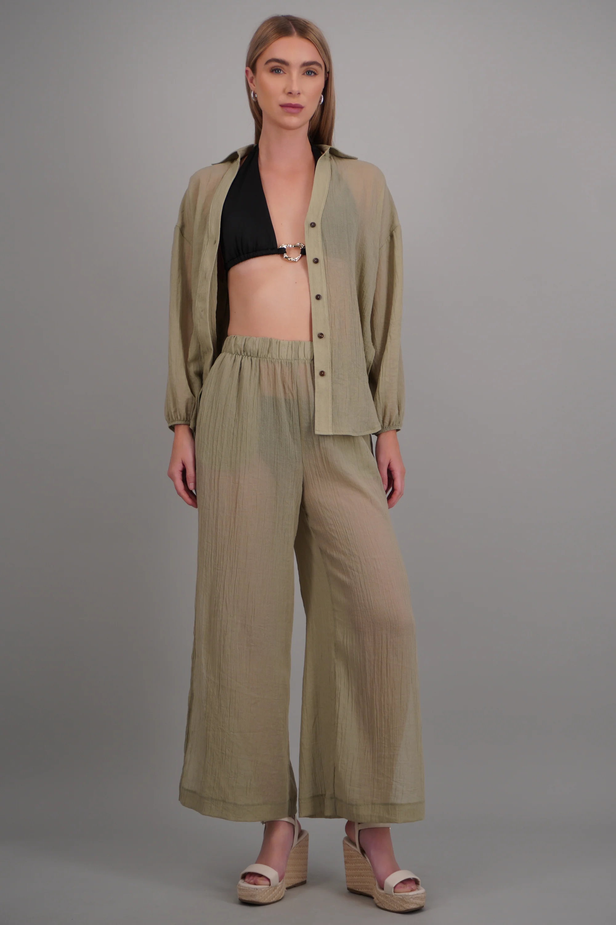 Pantalones ligeros con bolsas - Image 3