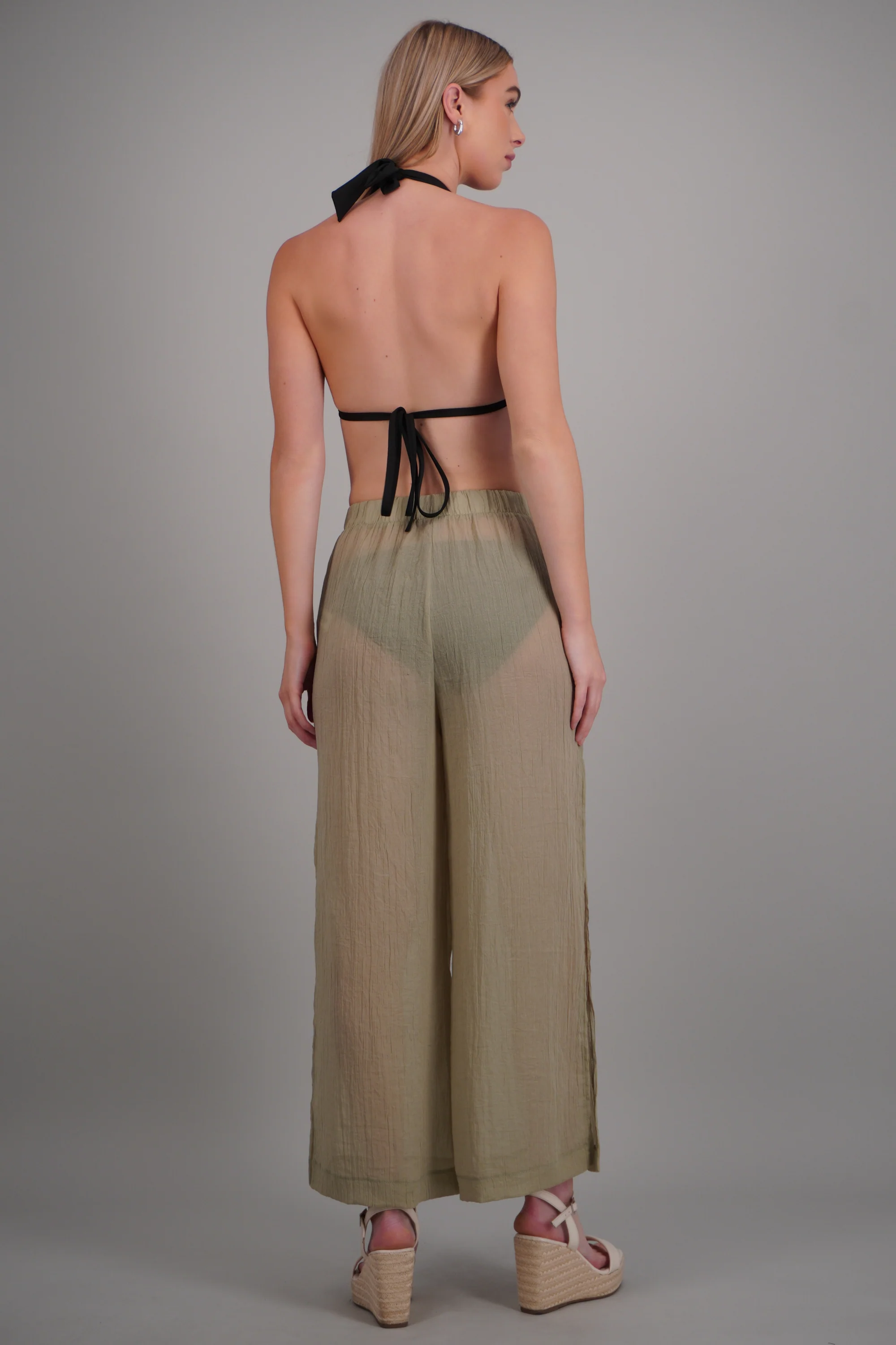 Pantalones ligeros con bolsas - Image 4