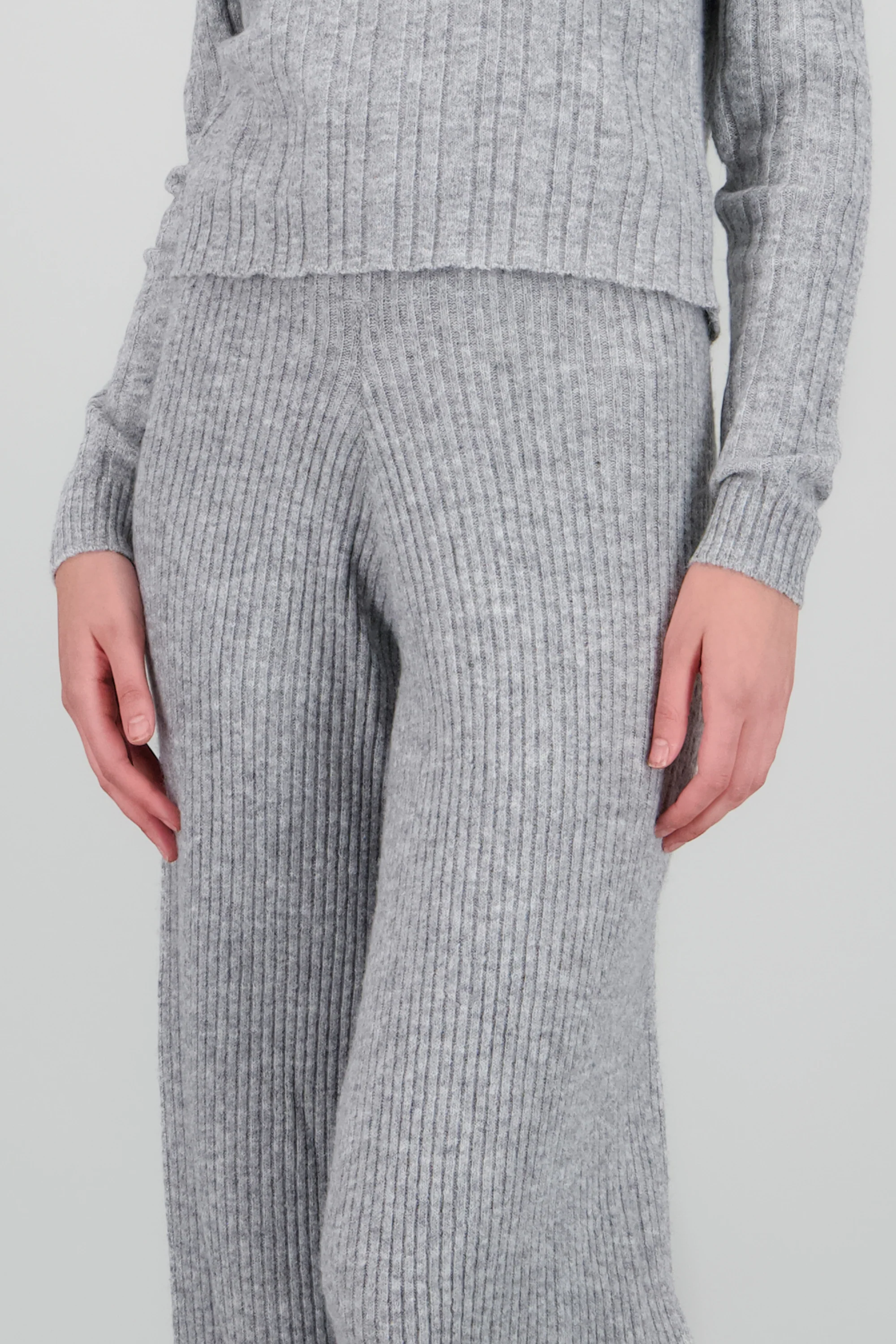 Pantalones tejidos confort fit - Image 5