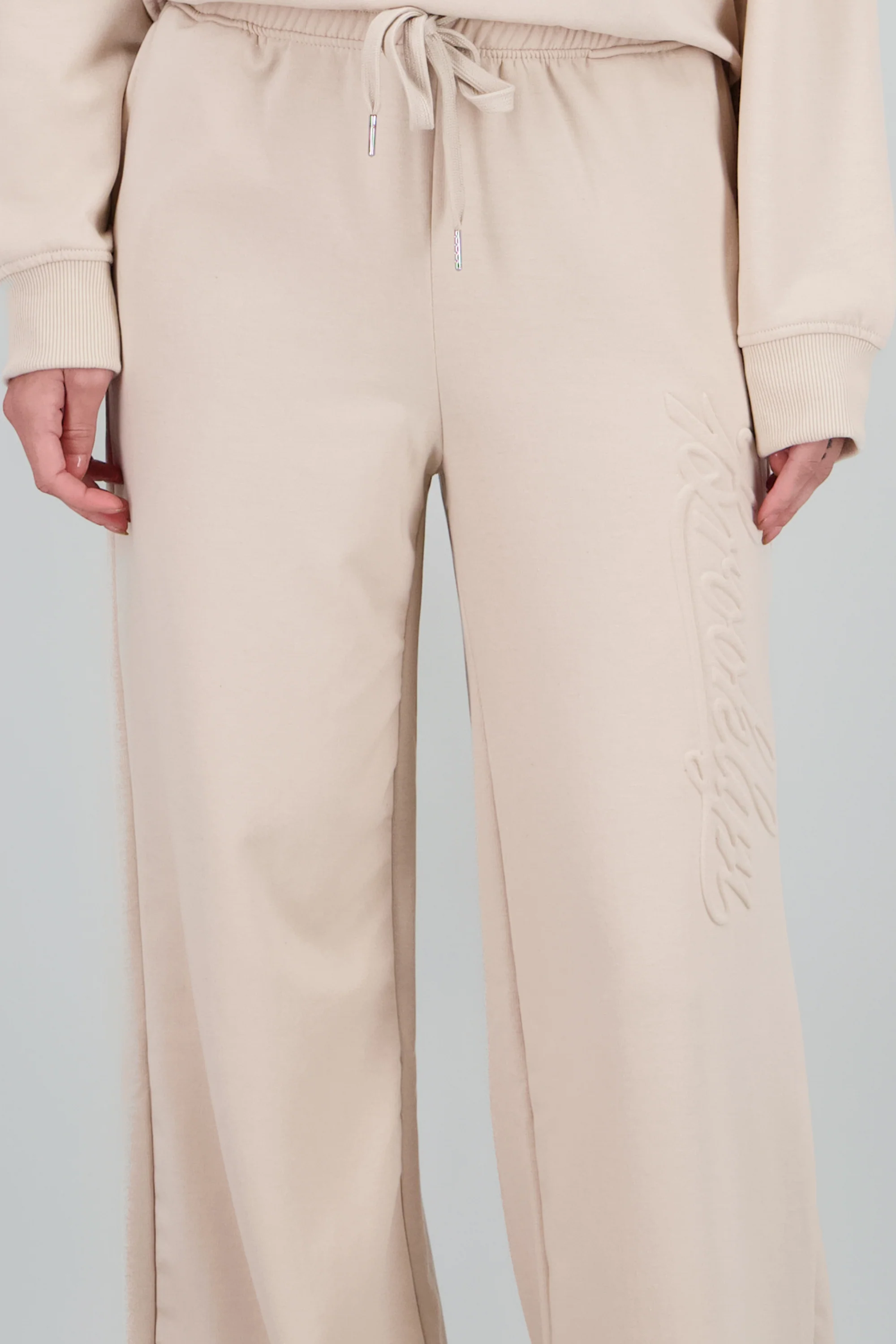 Pants amplios letras volumen - Image 5