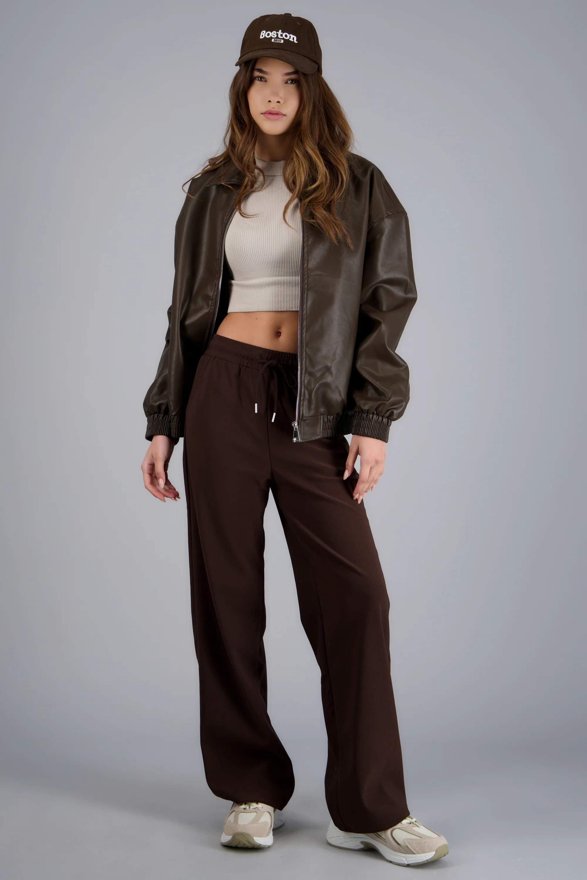 Pantalón corte recto con bolsas - Image 3