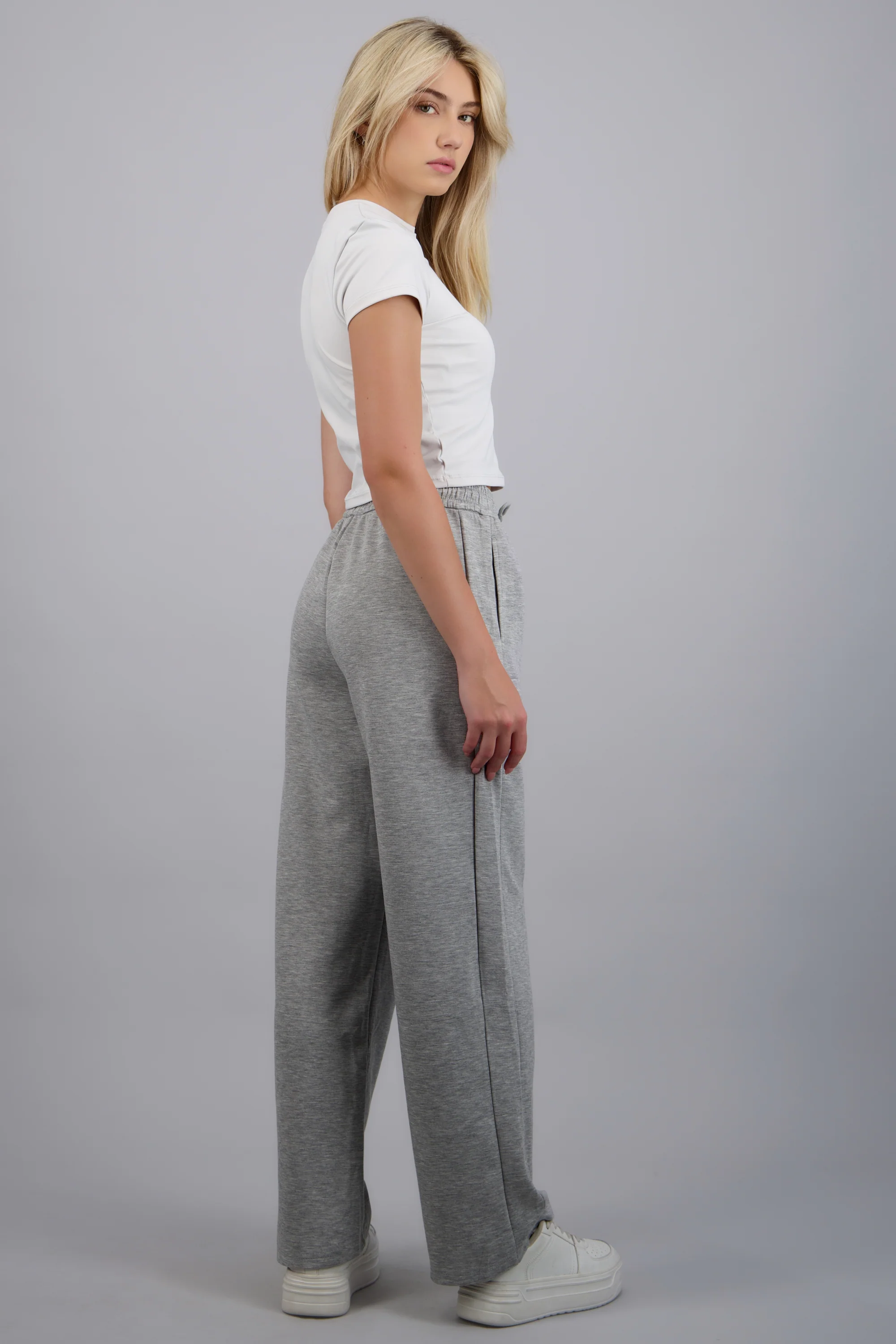 Pants lisos con bolsas - Image 4