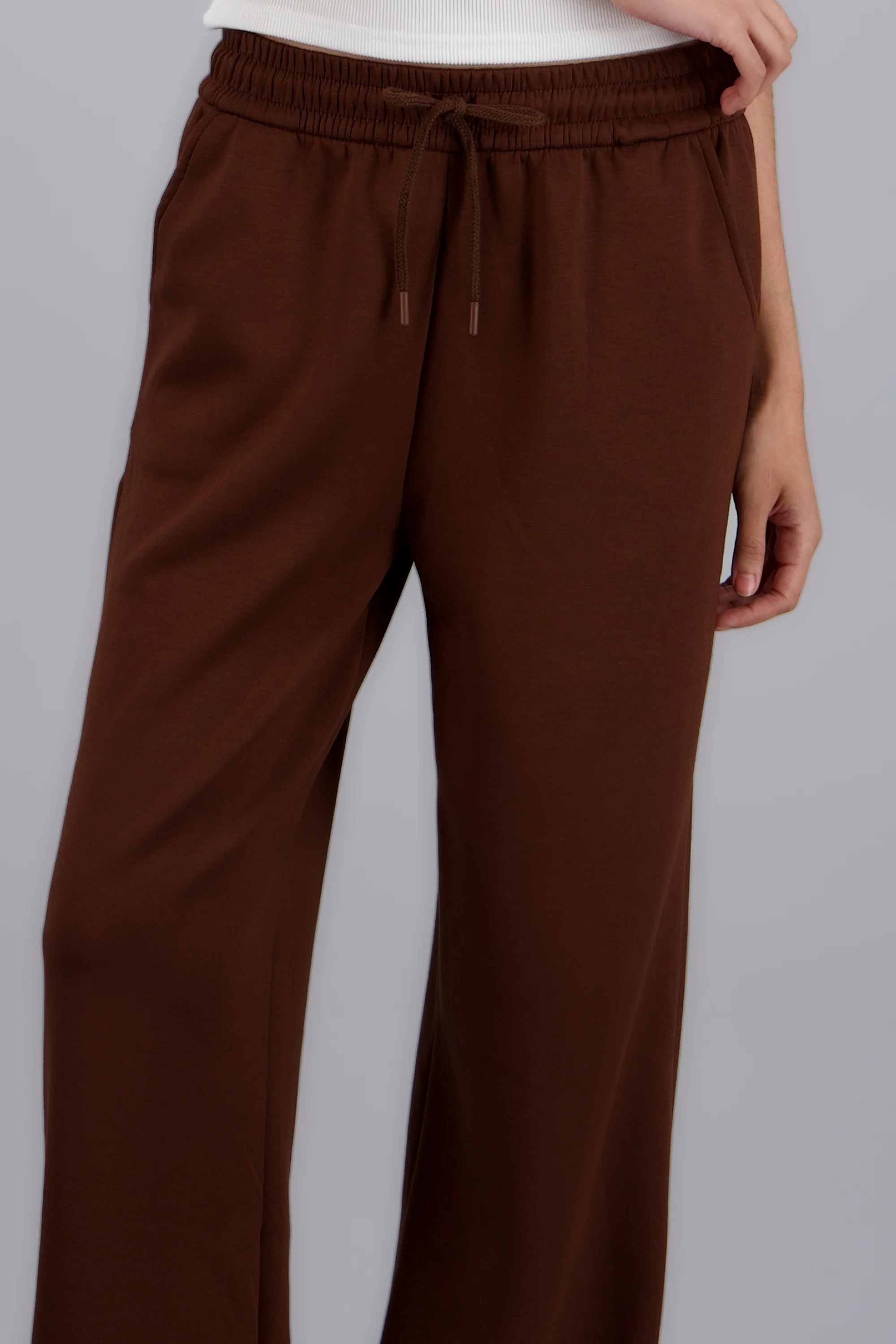 Pants lisos con bolsas - Image 10