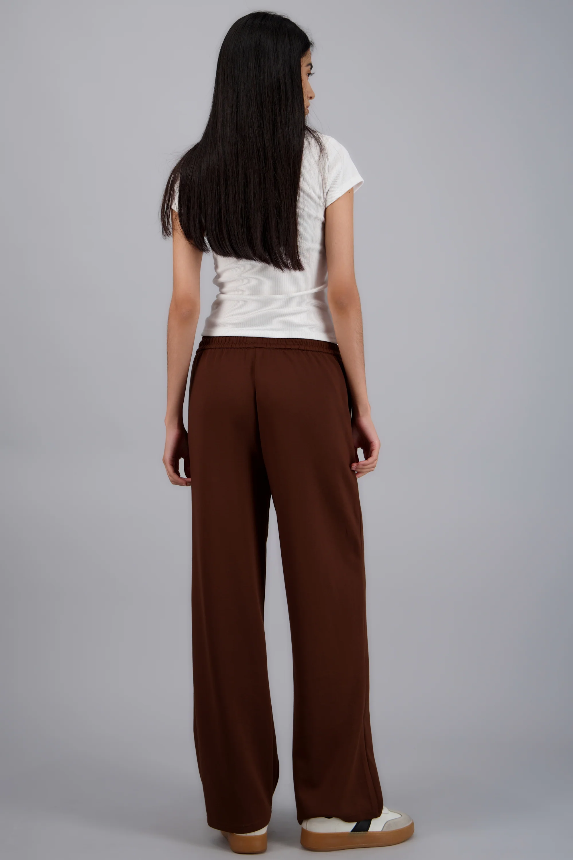 Pants lisos con bolsas - Image 8