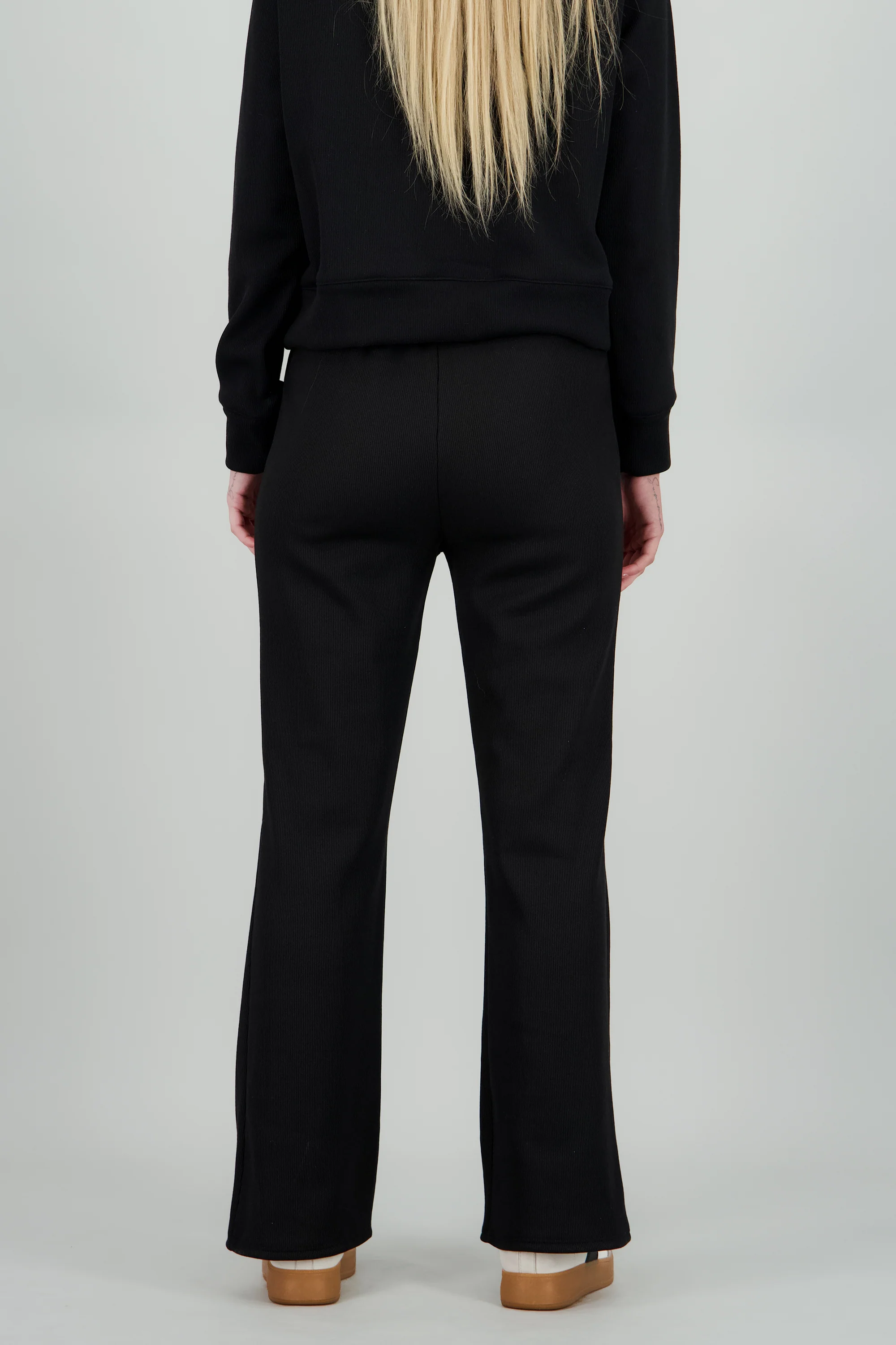 Pants resorte detalle flece - Image 4