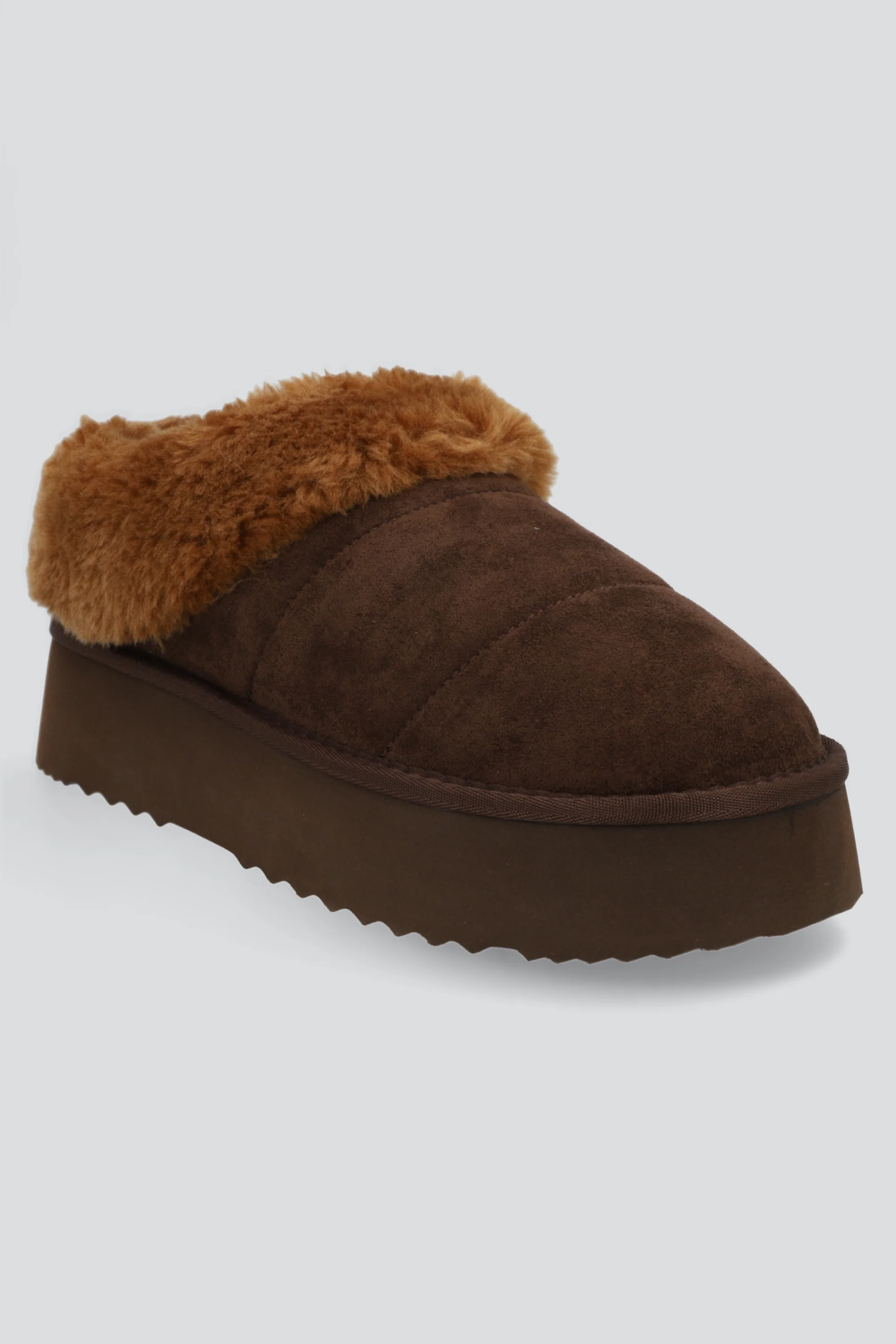 Pantufla mula peluda divicion - Image 4