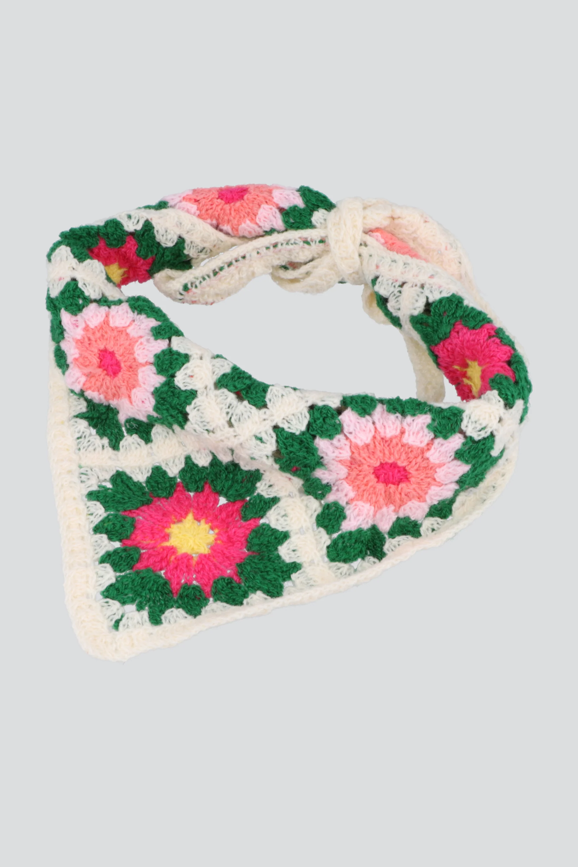 Pañuelo triangulo crochet flores - Image 4