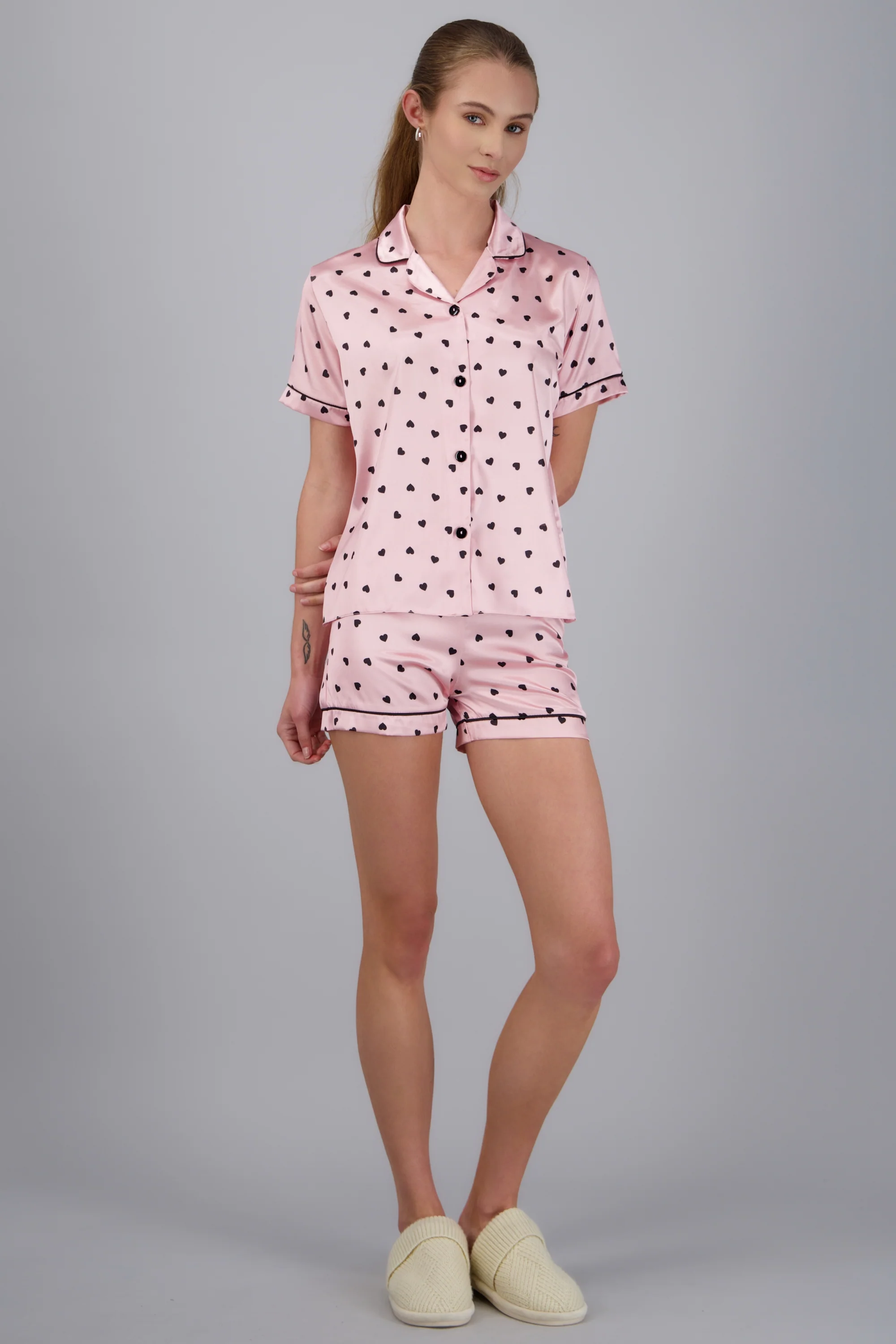 Pijama camisera short corazones
