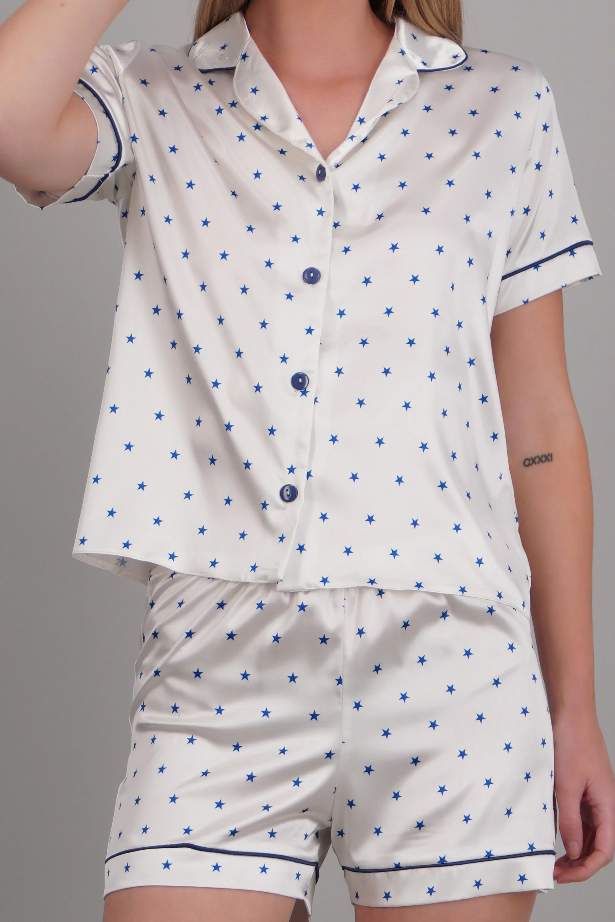 Pijama camisera short estrellas - Image 5