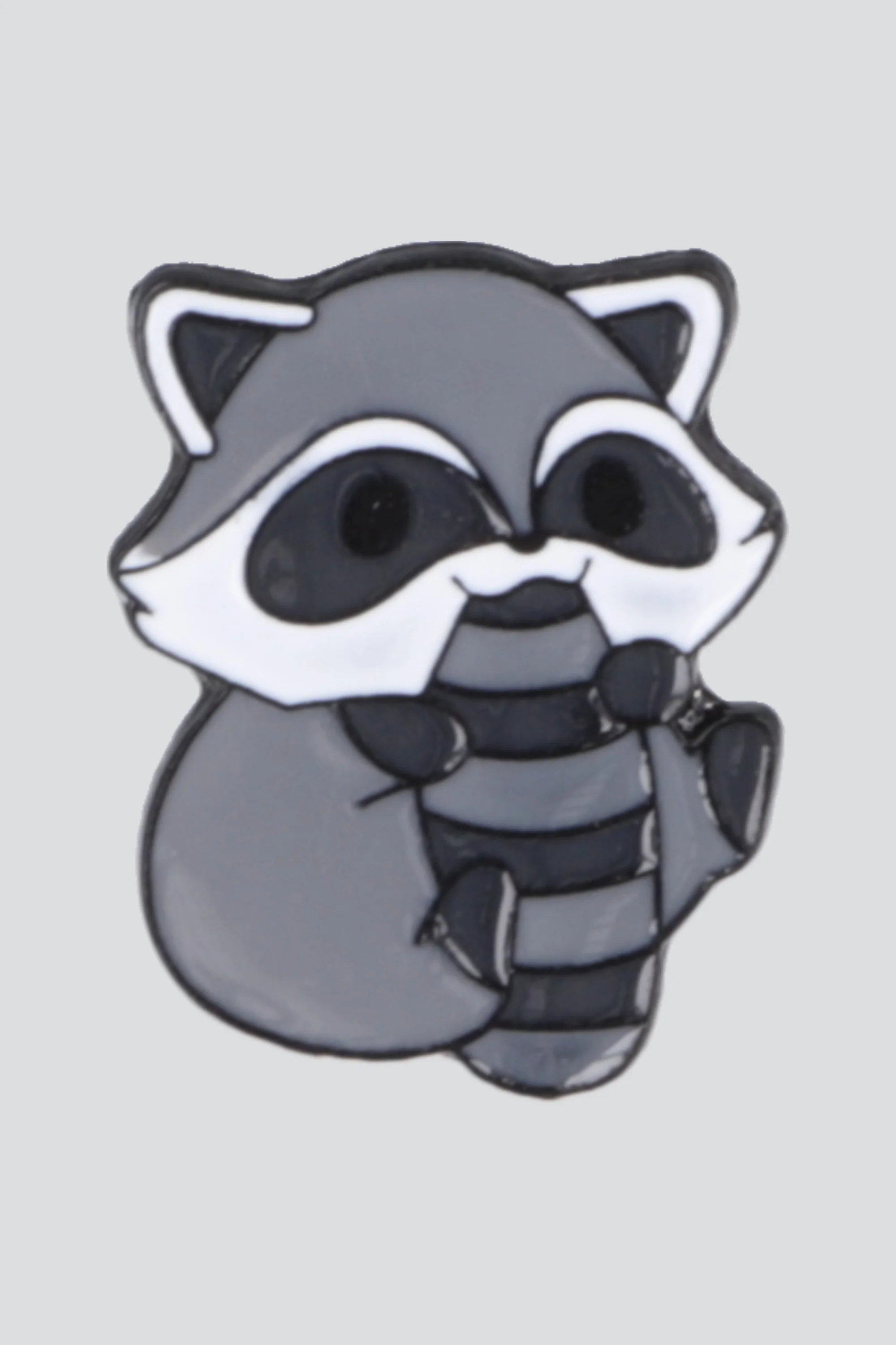 Pin mapache colita