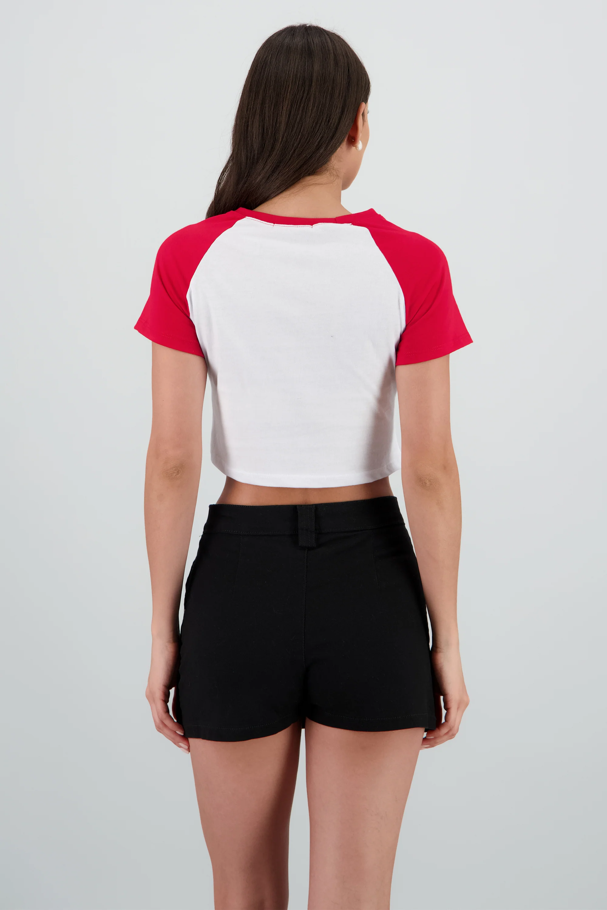 Playera crop cerezas contraste mangas - Image 4