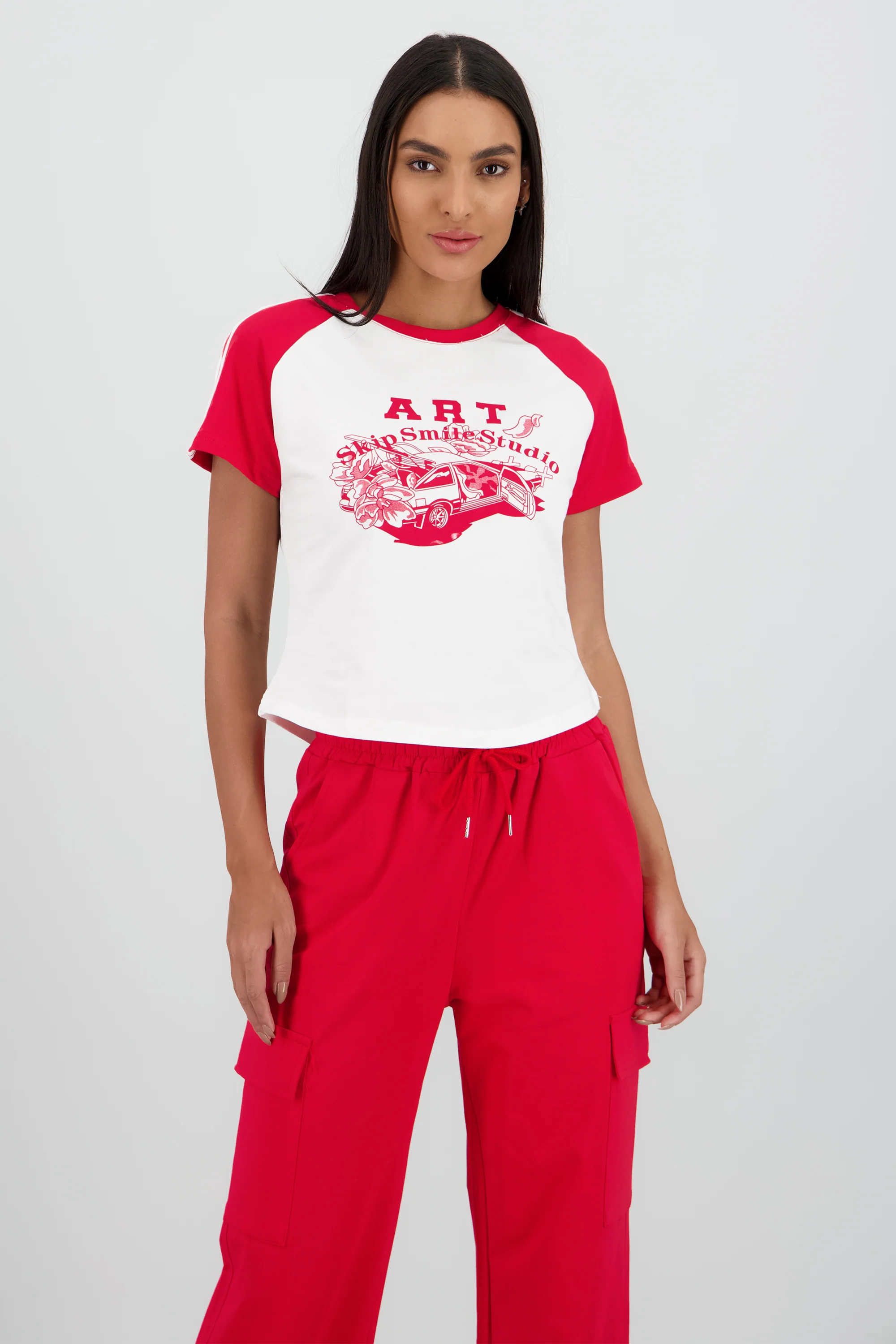 Playera crop detalle estampado contraste mangas - Image 2