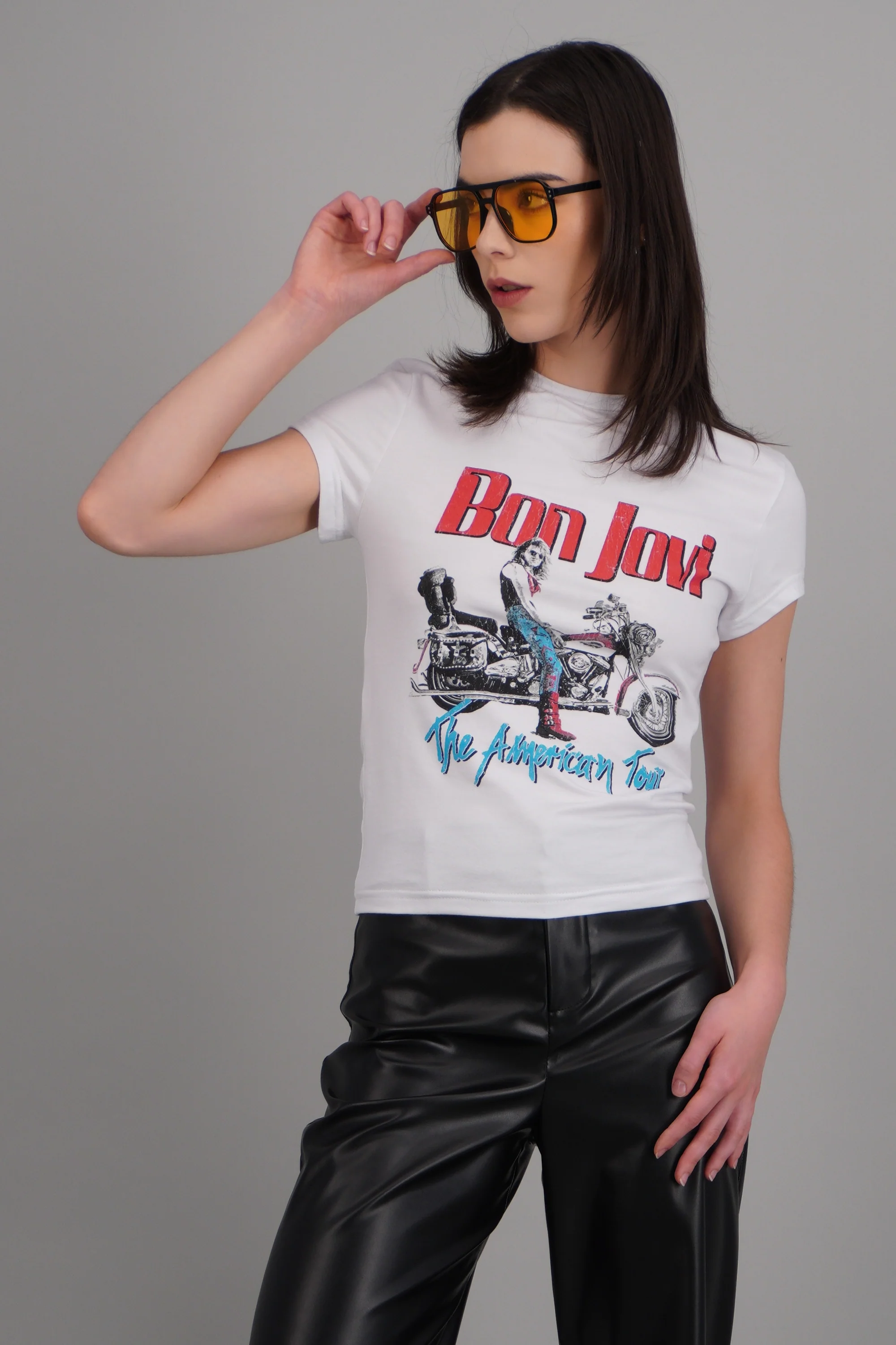 Playera Crop manga corta Bon jovi - Image 3