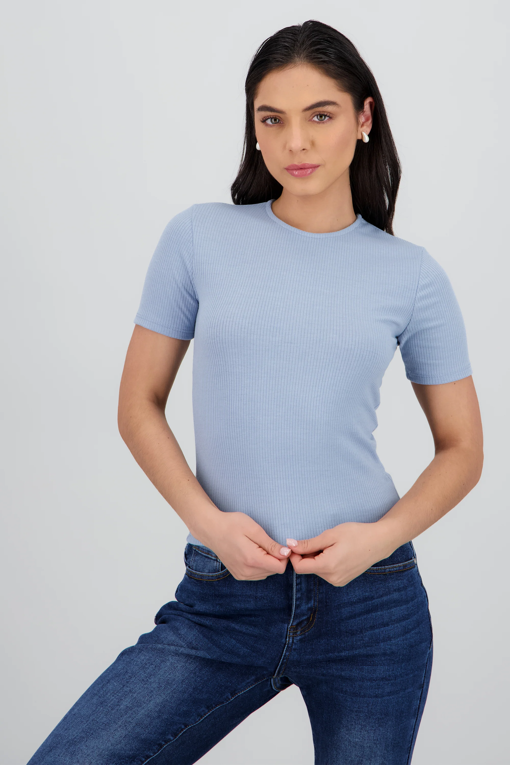 Playera de manga corta con cuello redondo