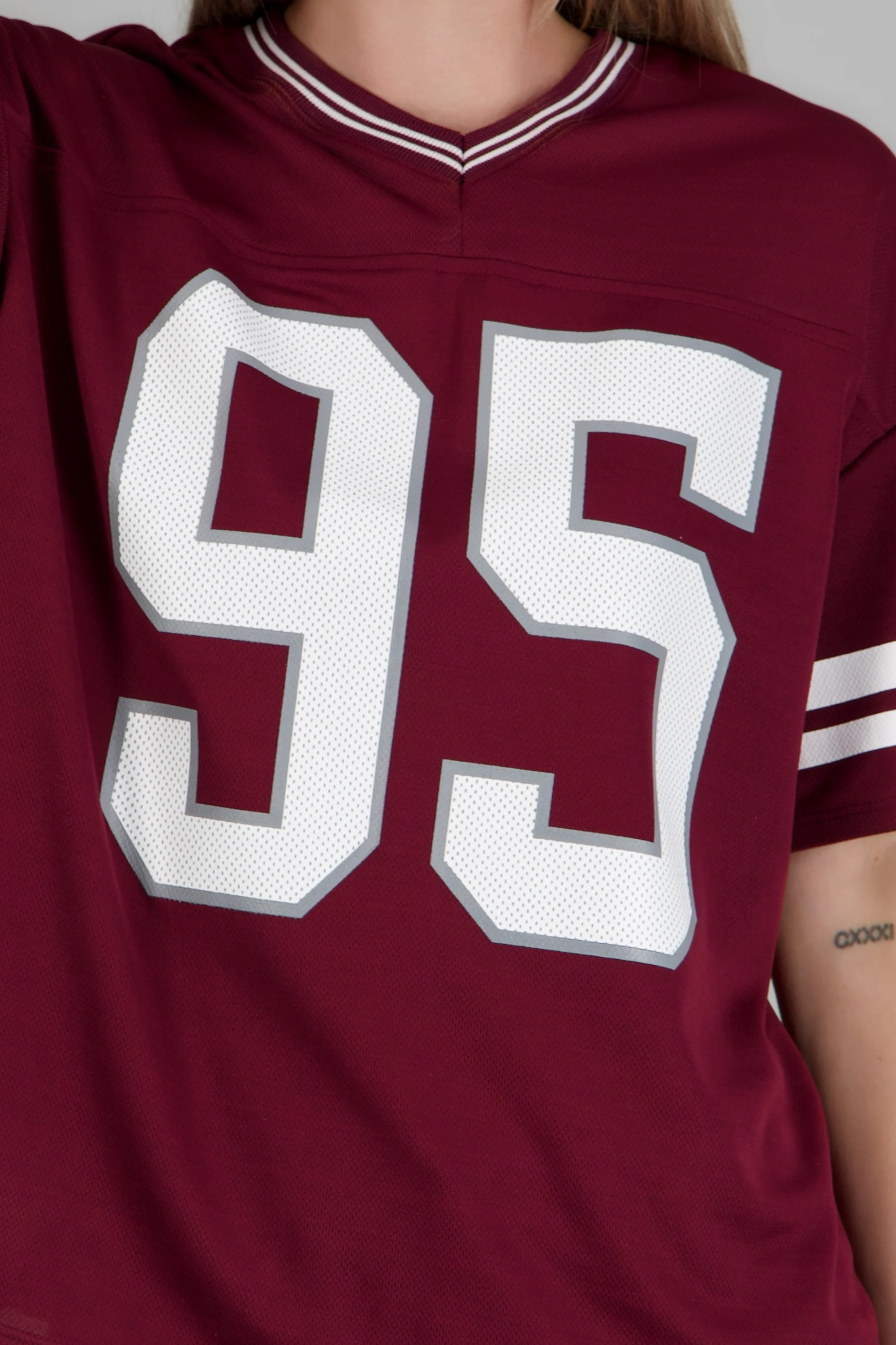 Playera deportiva estampado numeros - Image 5