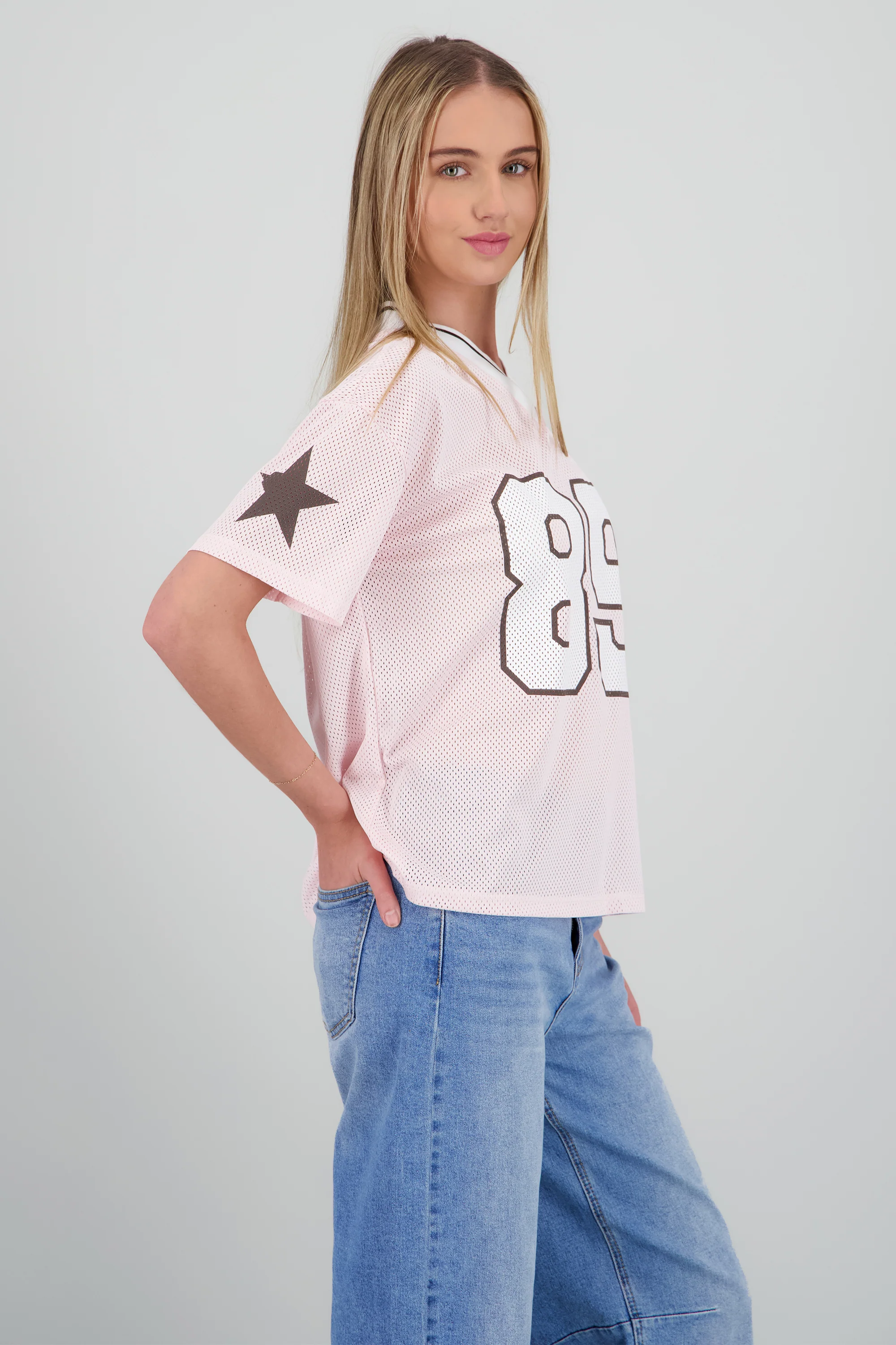 Playera estampado numero estrellas - Image 3