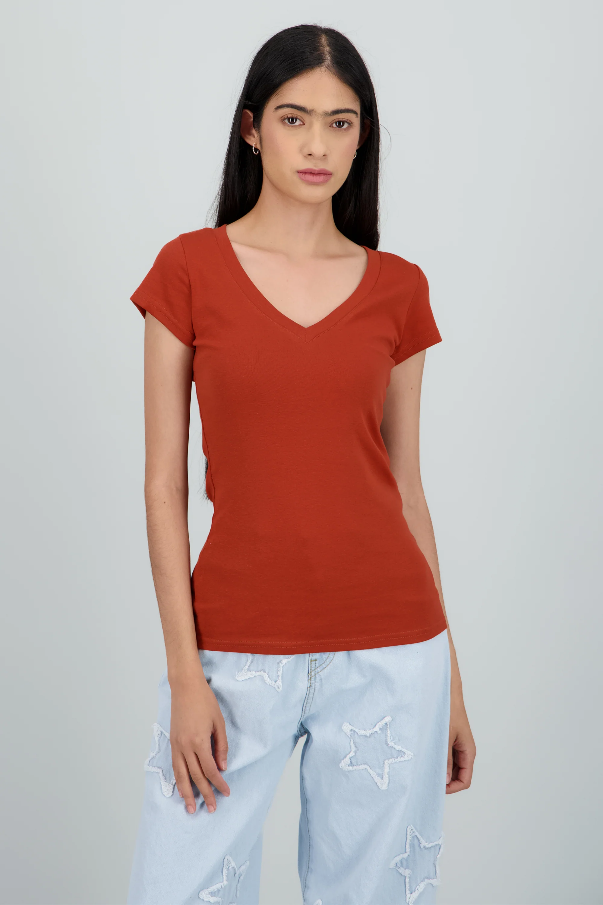 Playera lisa manga corta cuello v