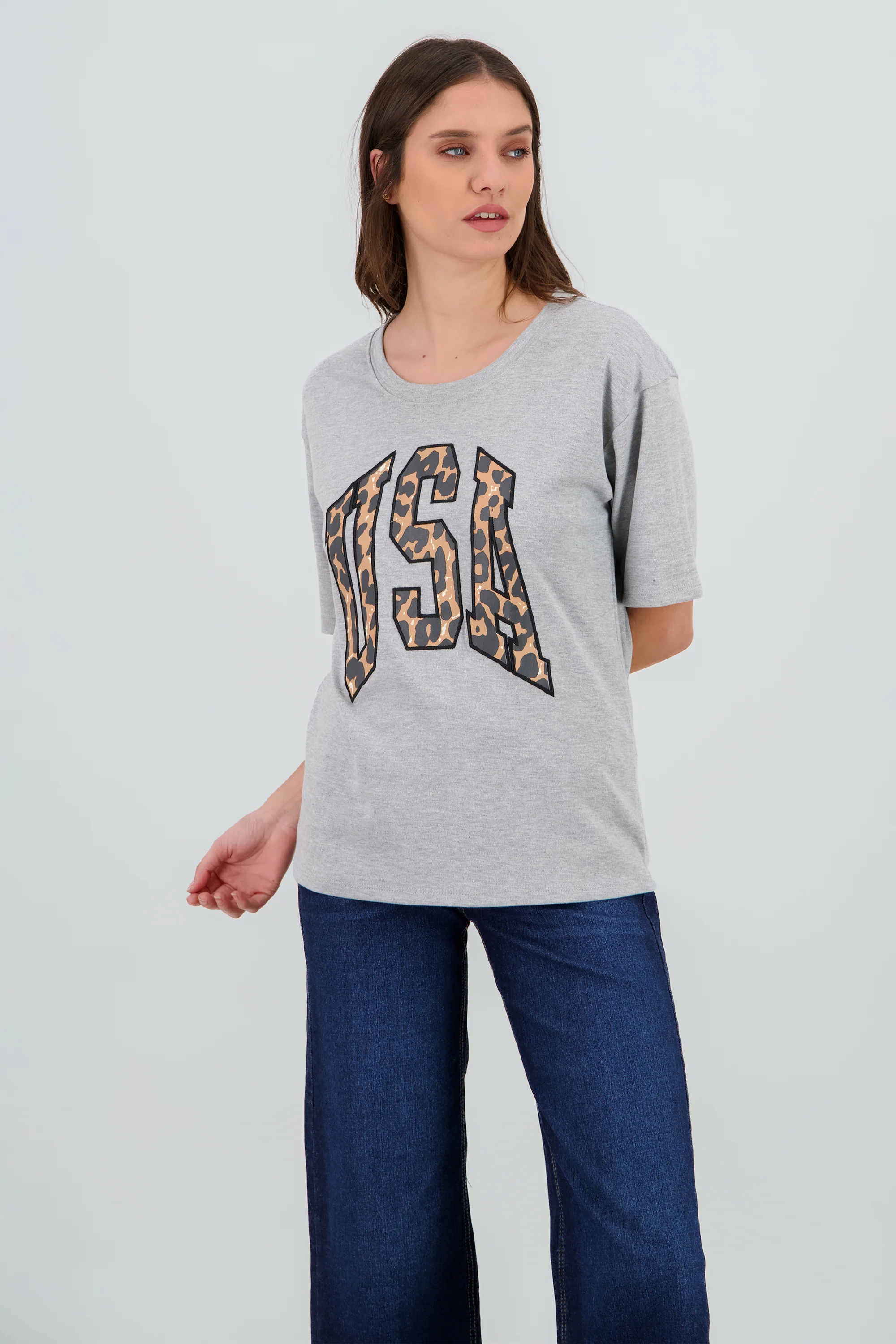 Playera manga corta parche animal print - Image 2