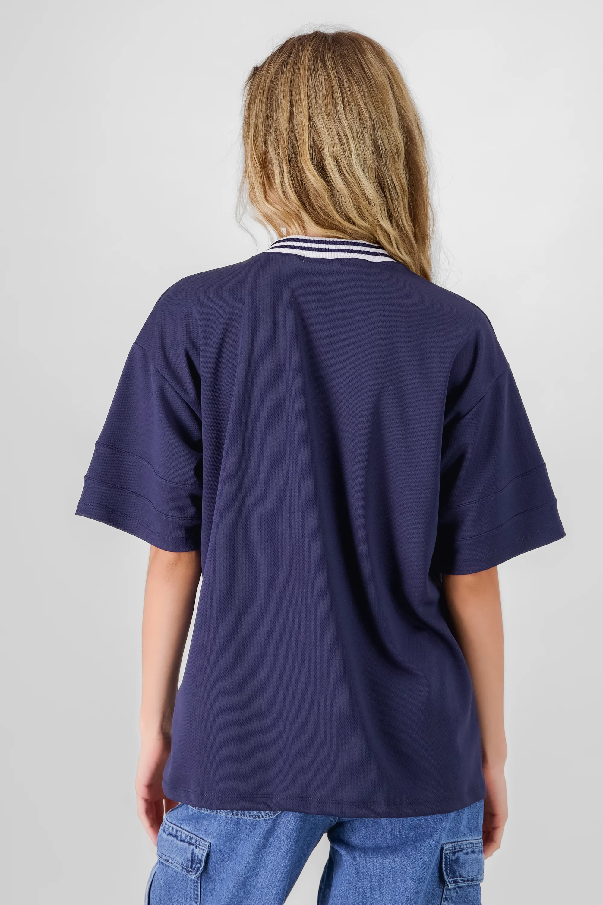 Playera oversized estampado numero - Image 4