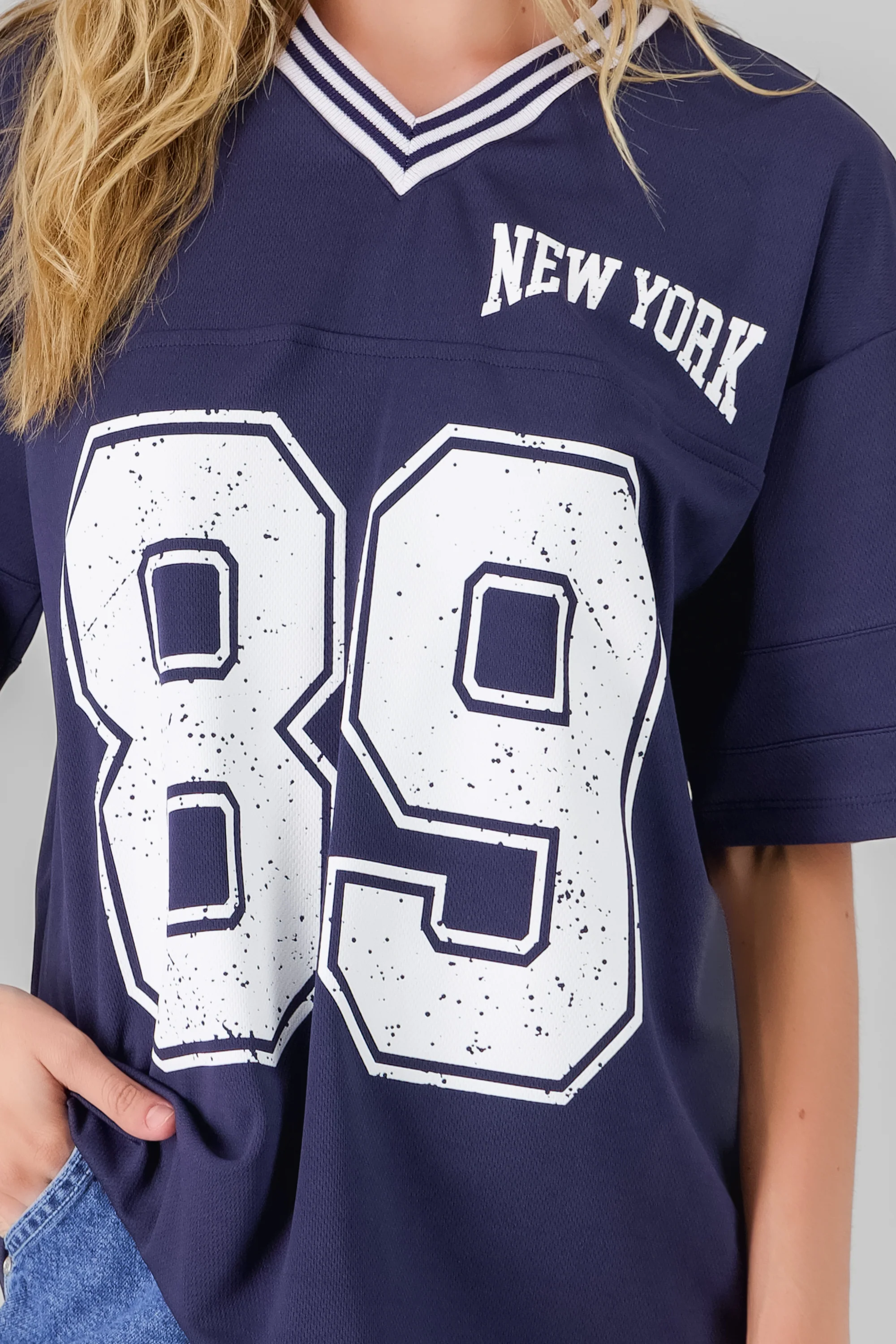 Playera oversized estampado numero - Image 5
