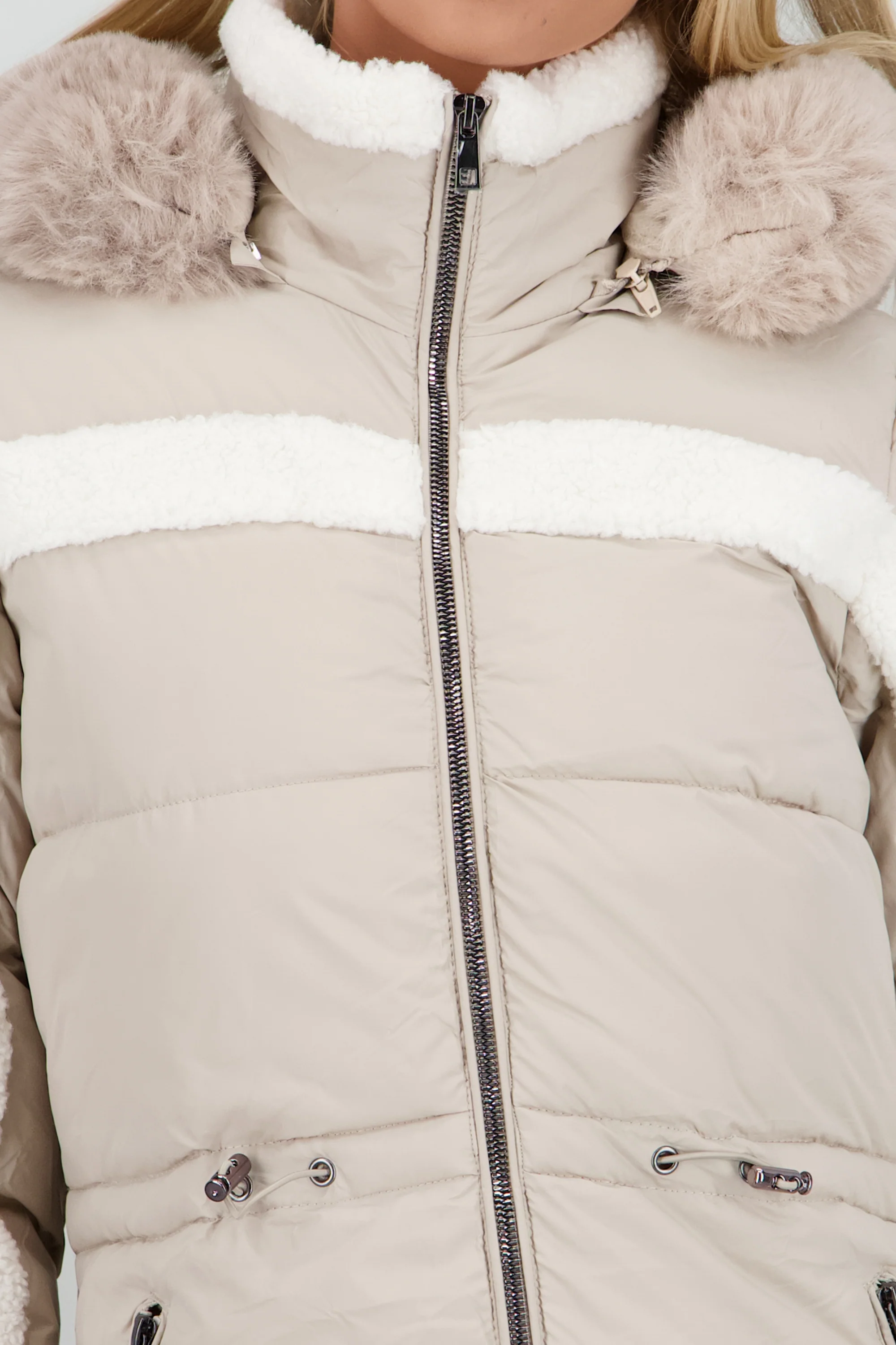 Puffer detalle peluche - Image 5