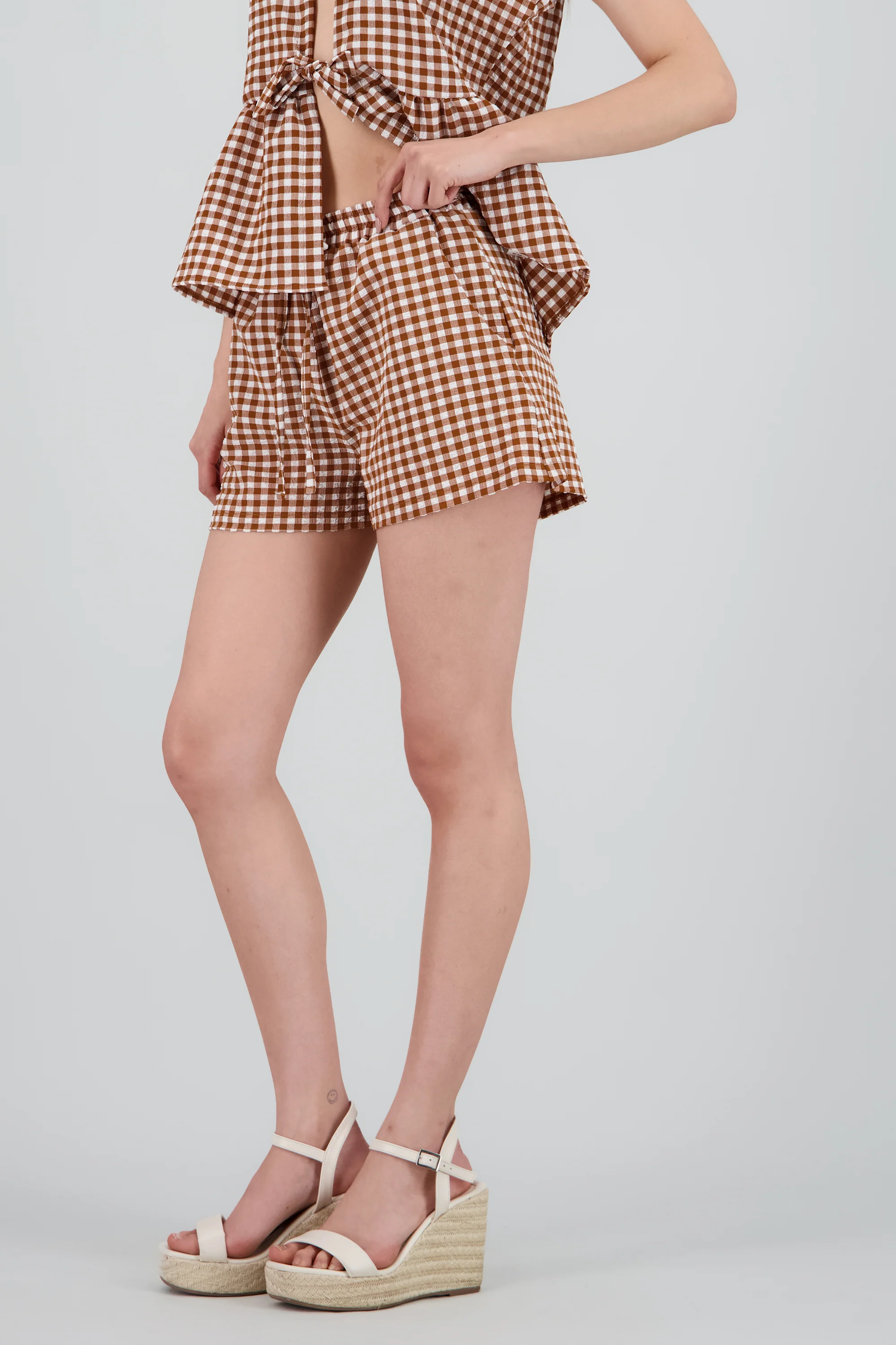 Shorts jareta detalle cuadros - Image 3