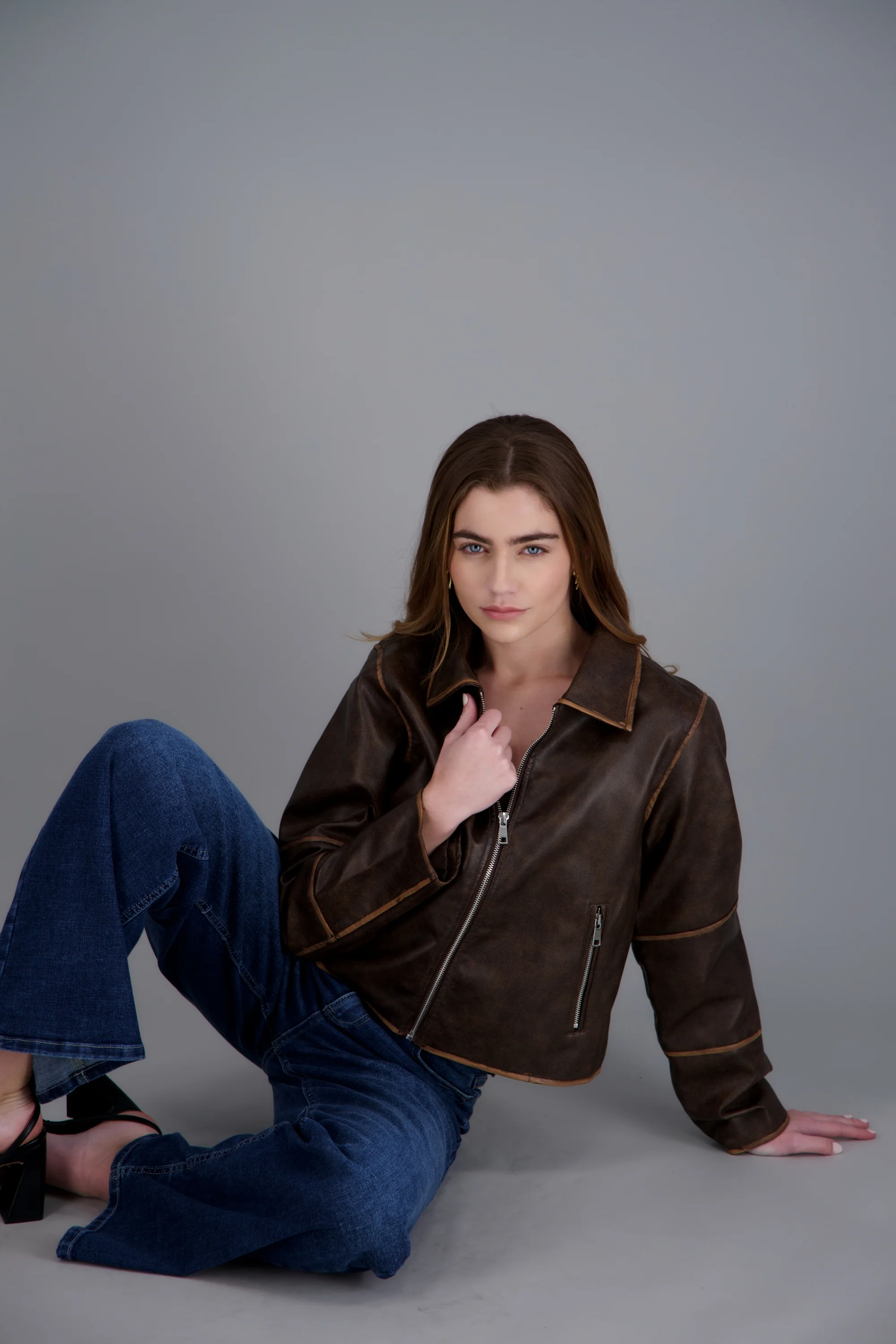 Chamarra oversized PU desgaste - Image 3
