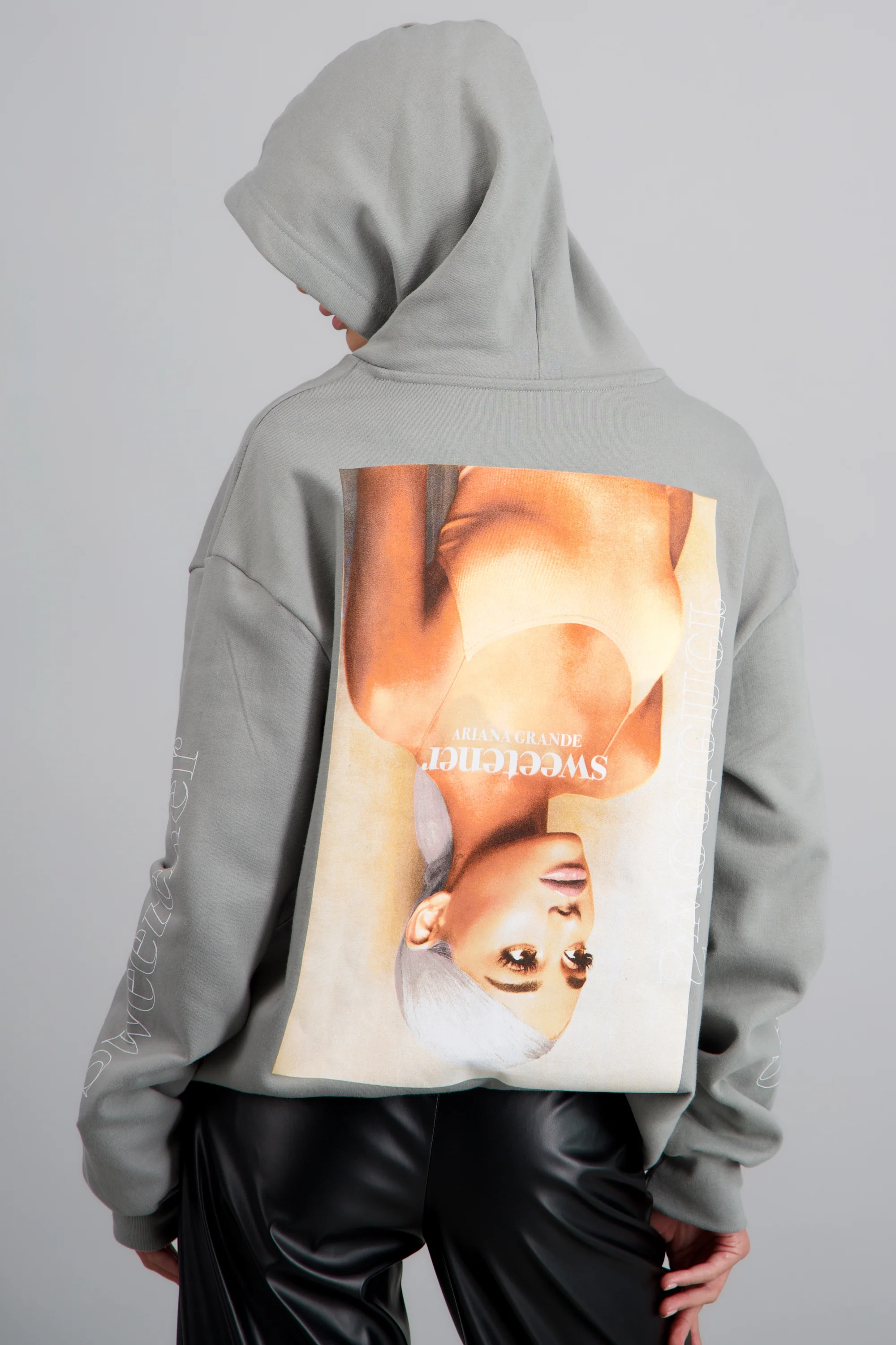 Sudadera Ariana Grande estampado frente espalda - Image 6