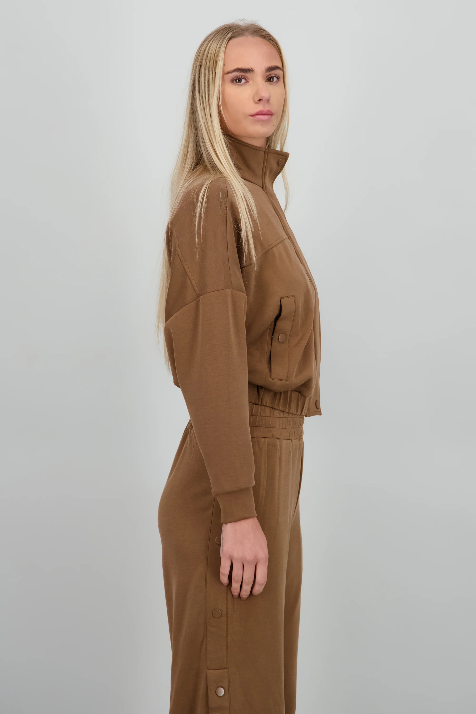 Sudadera con cierre y botones - Image 3