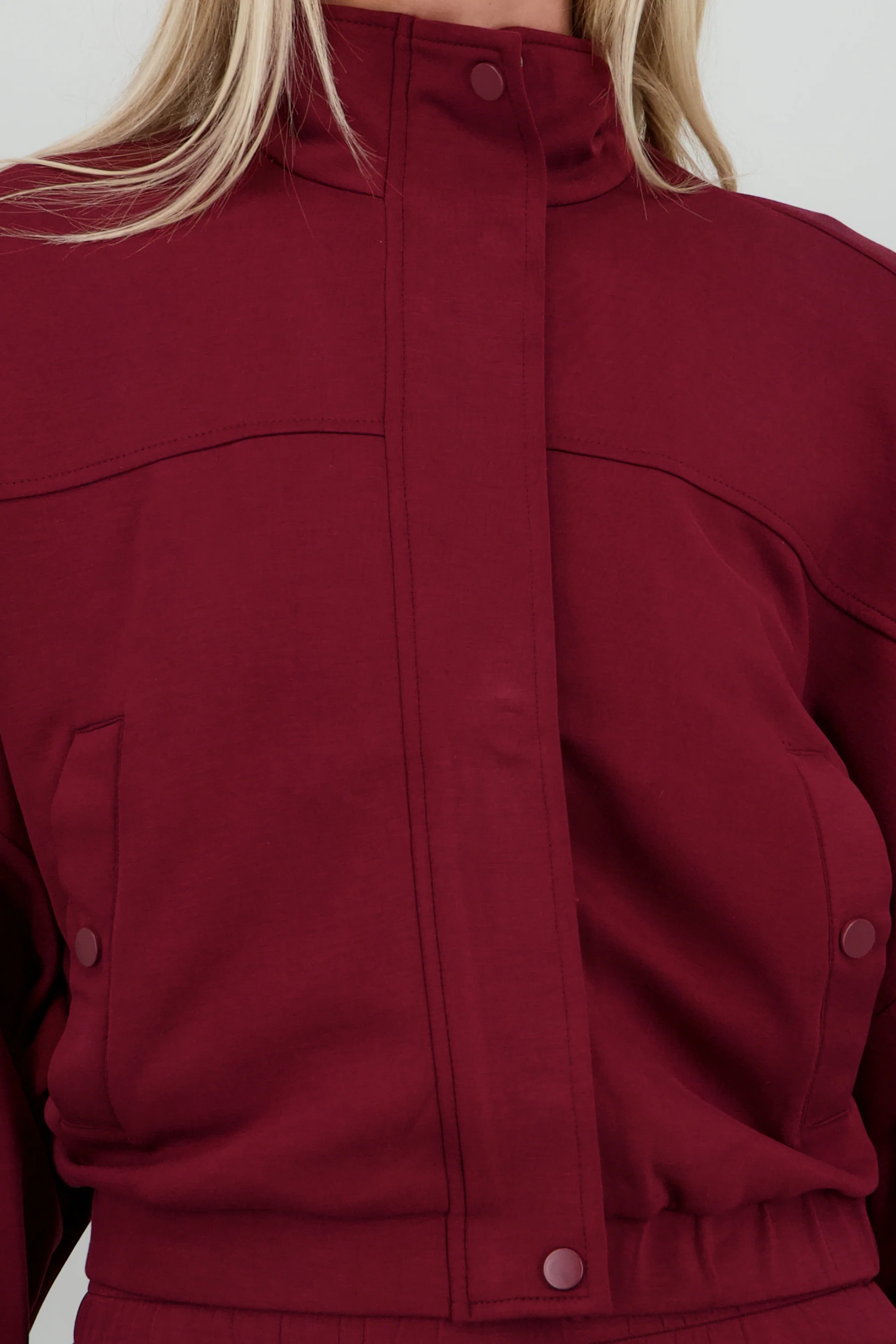 Sudadera con cierre y botones - Image 5