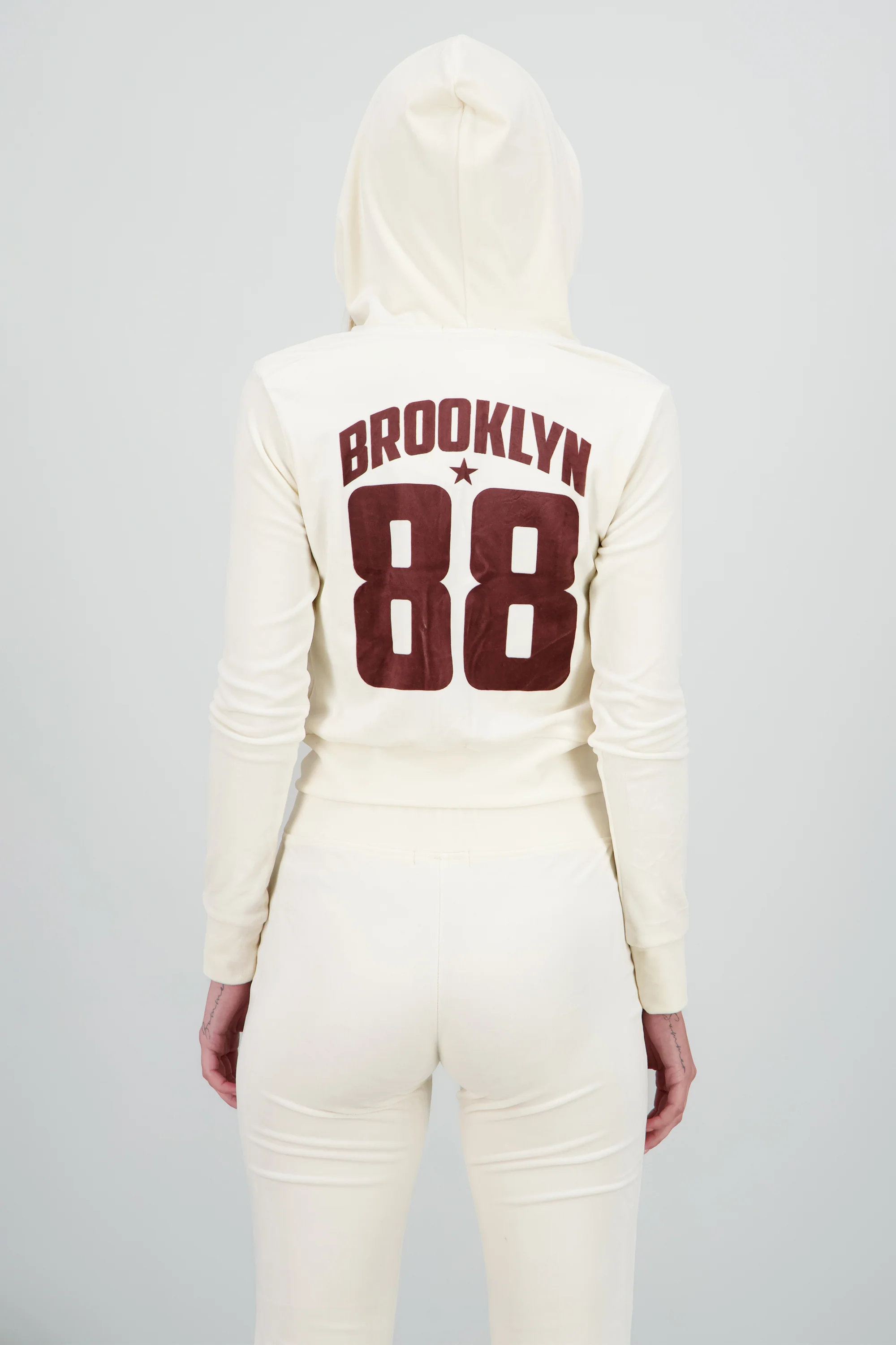 Sudadera velvet New York - Image 4