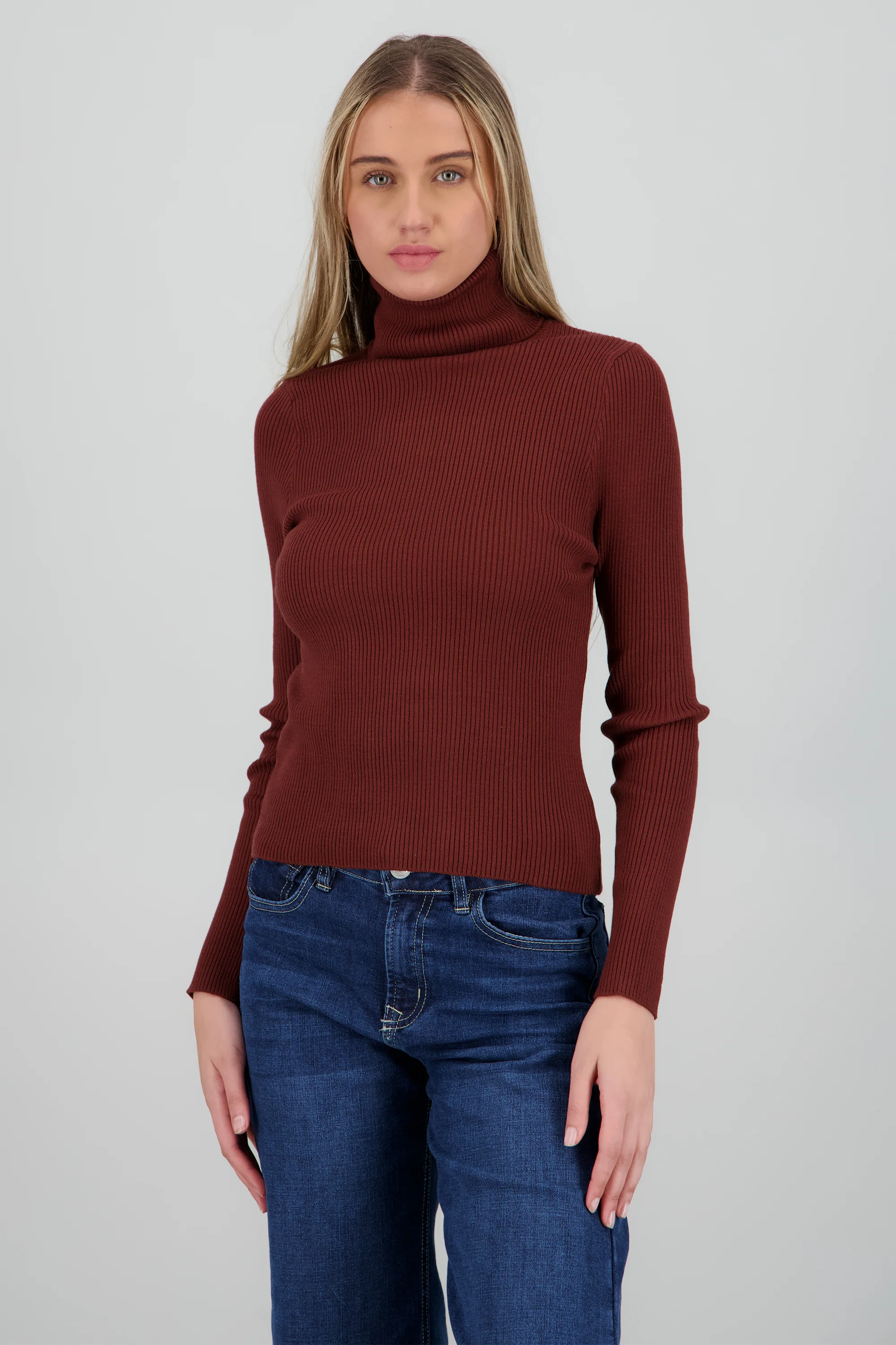 Sueter acanalado con cuello alto - Image 2
