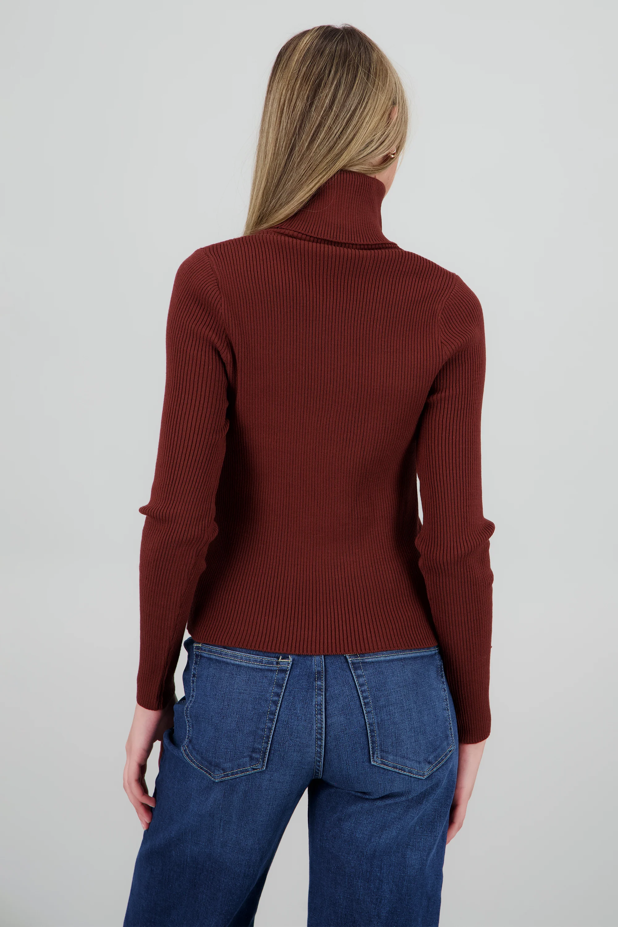 Sueter acanalado con cuello alto - Image 4