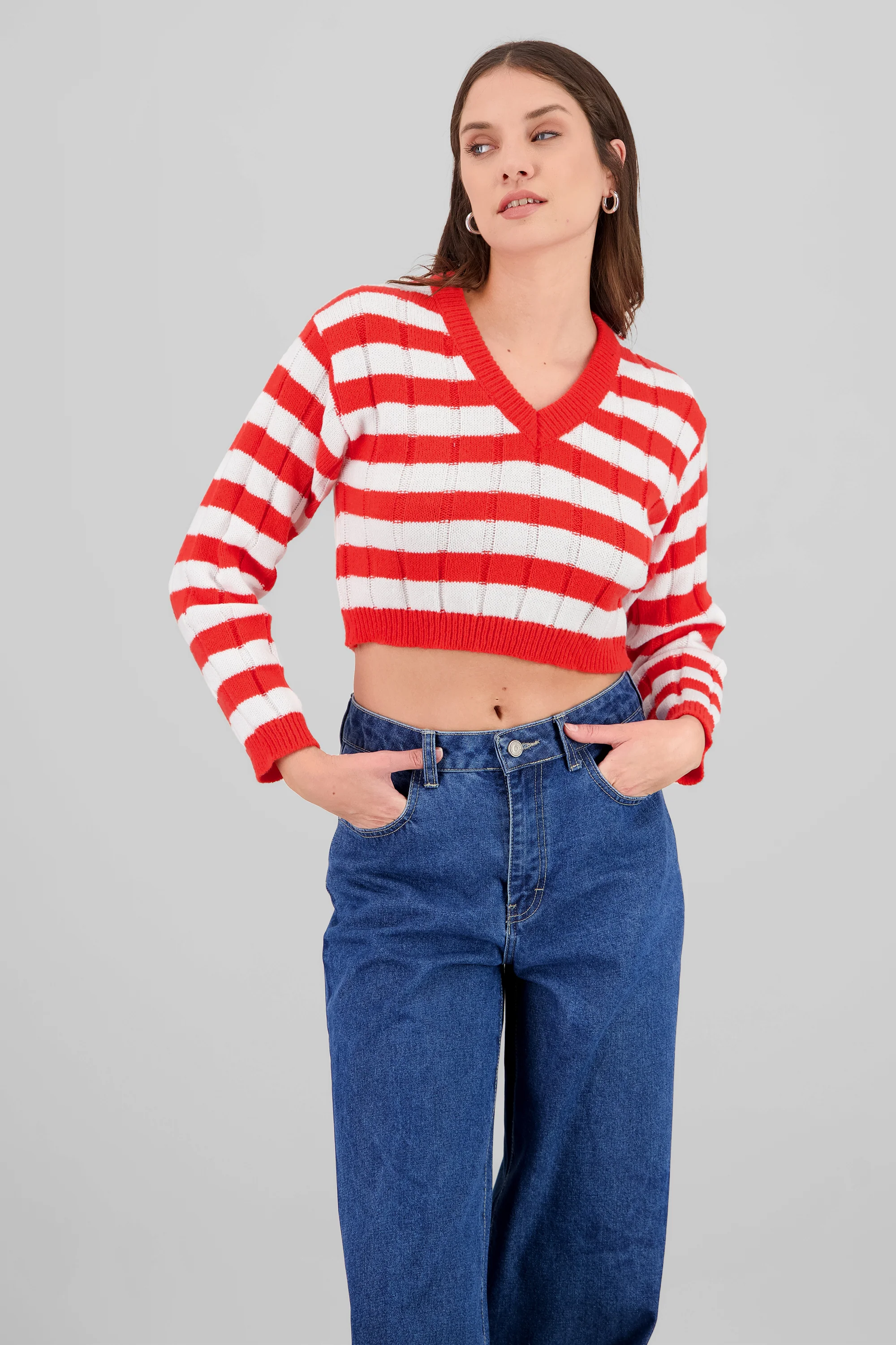 Sueter con rayas cuello en V - Image 2