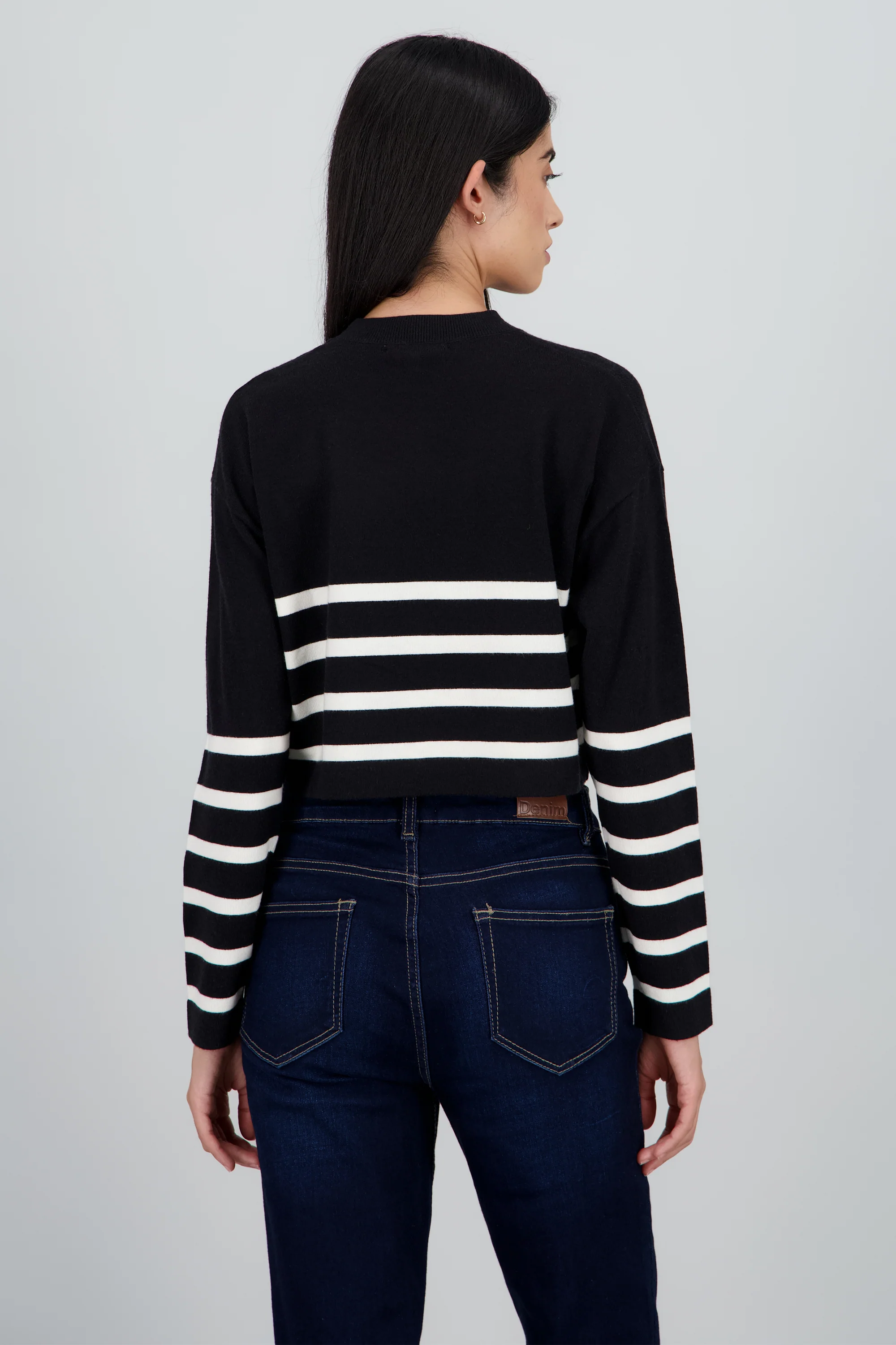 Sueter crop rayas cuello redondo - Image 4