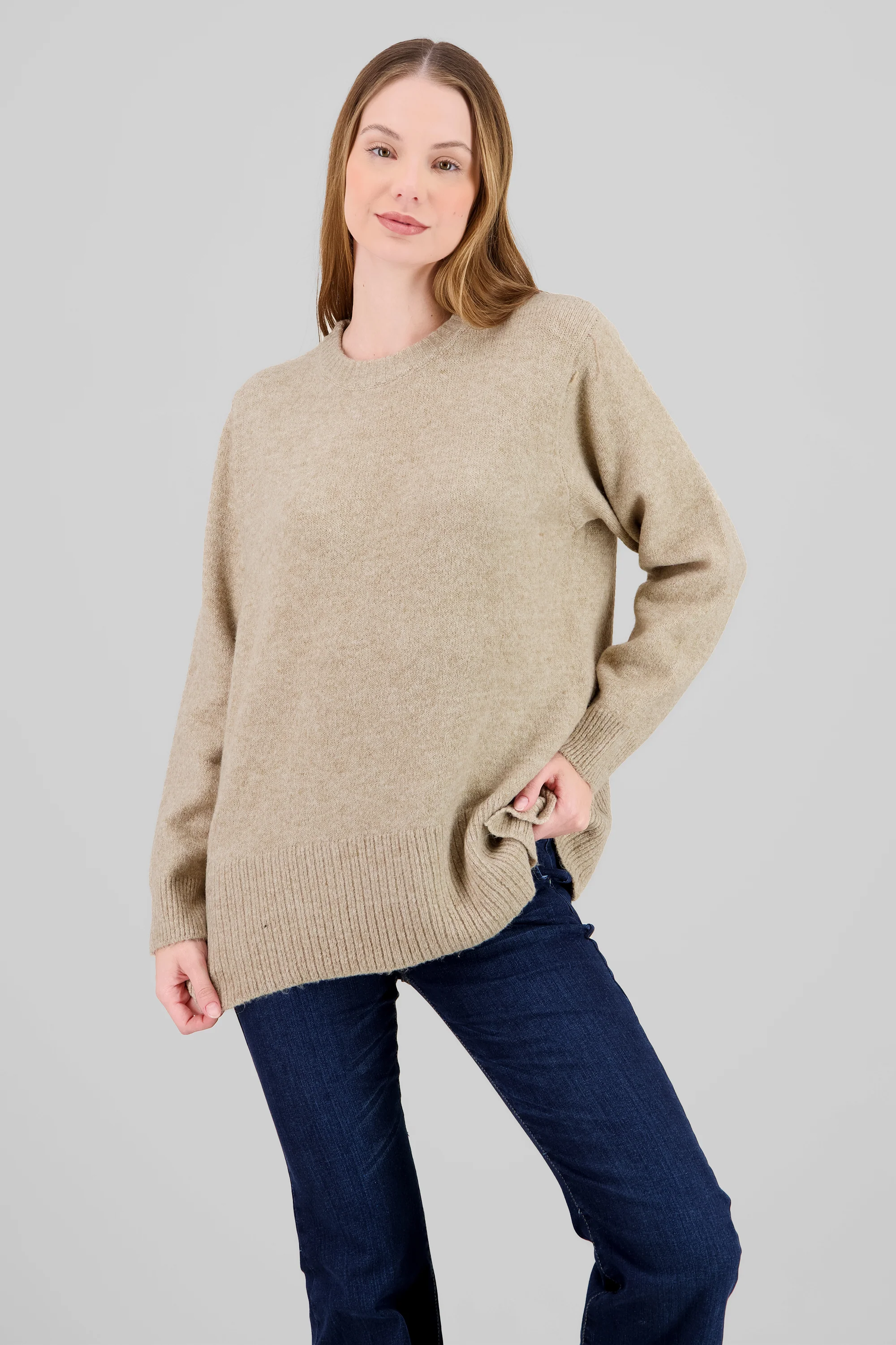 Sueter cuello redondo oversized liso - Image 2