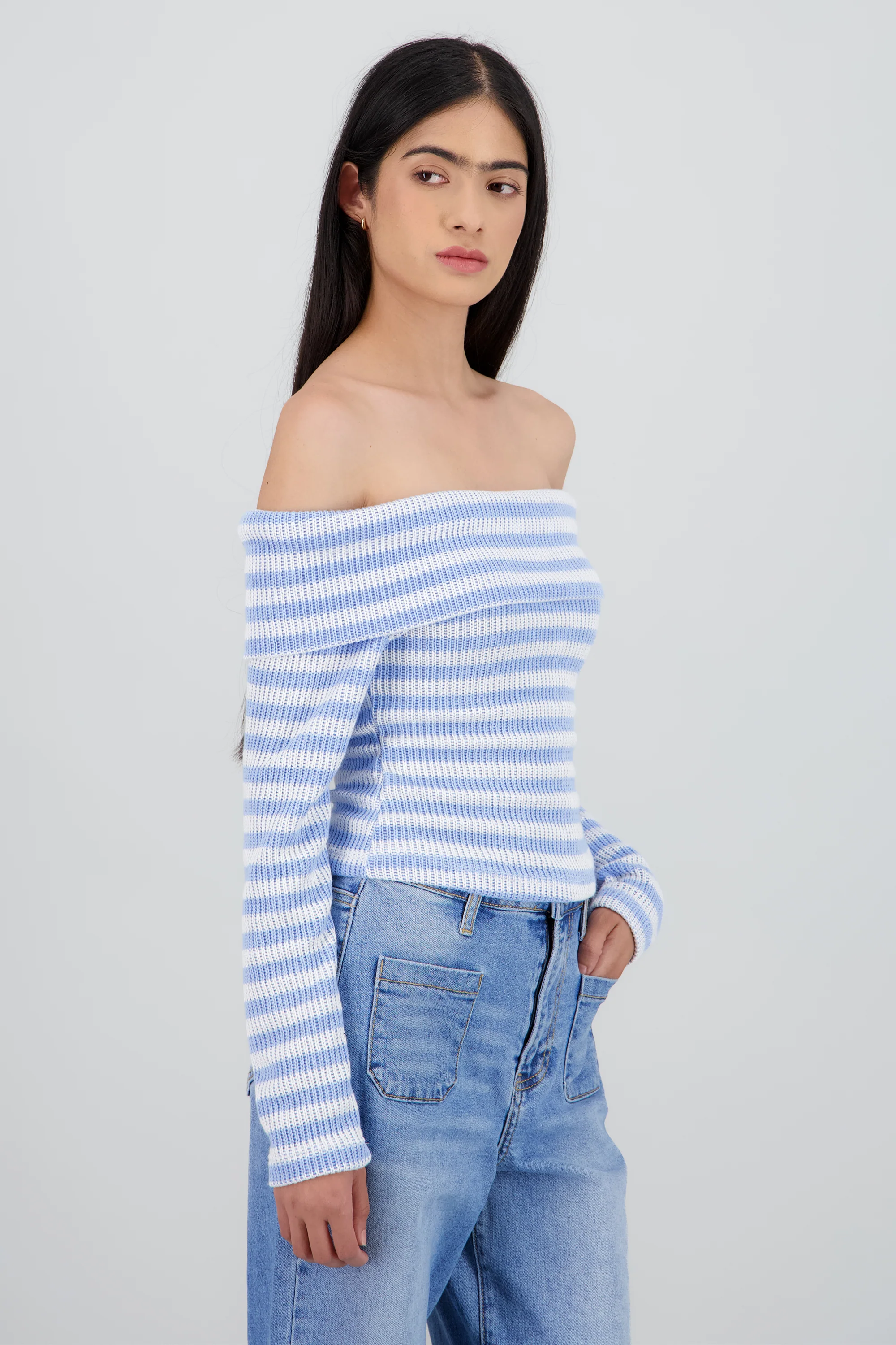 Sueter off shoulder rayas - Image 3