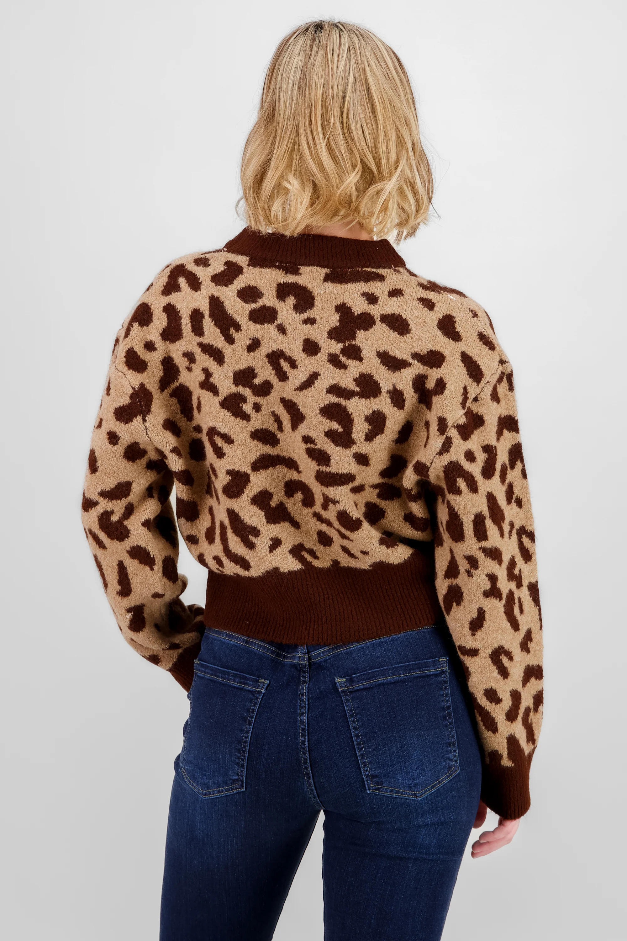 Sueter suave de animal print - Image 4