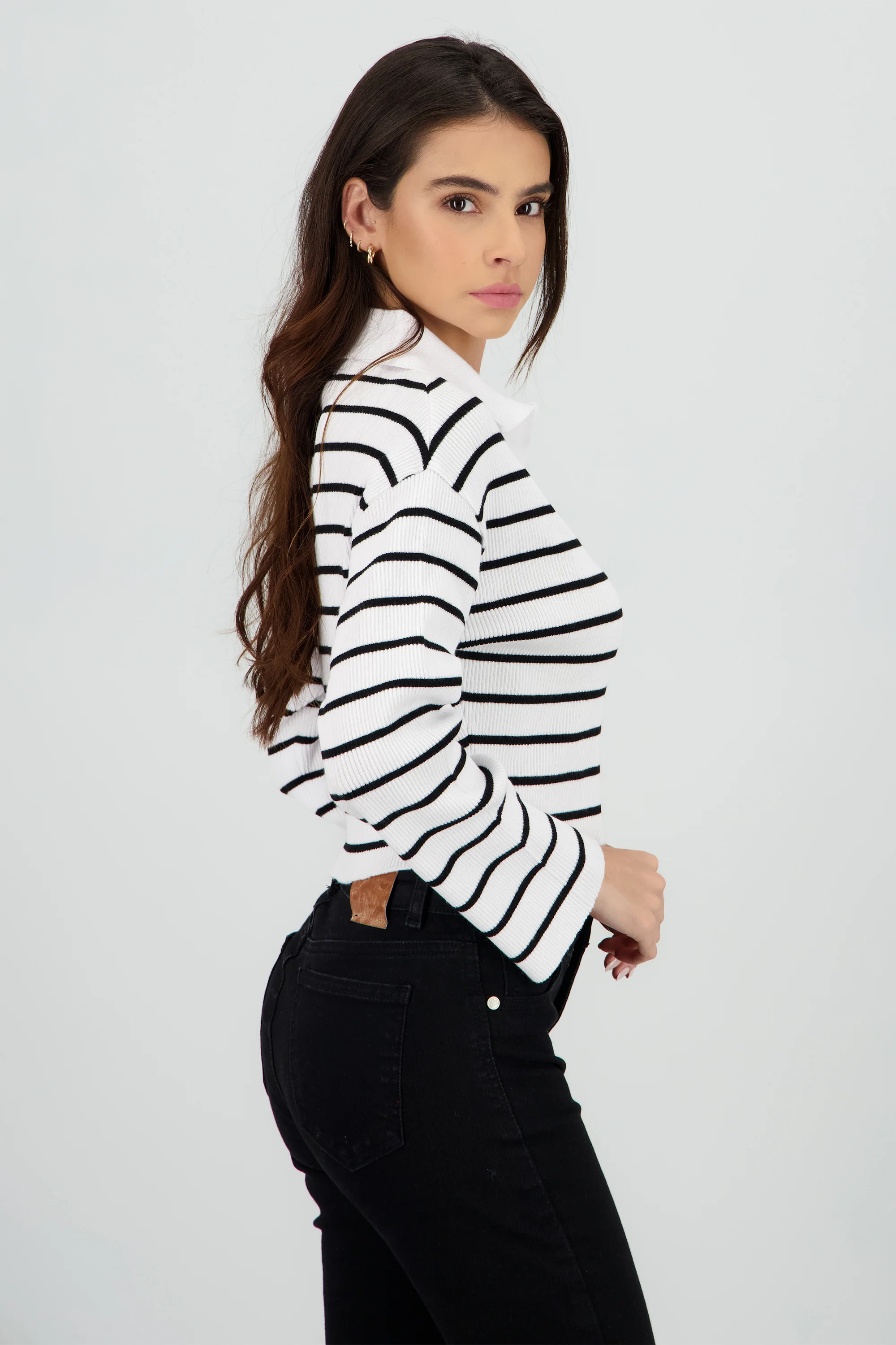 Sueter tejido cuello polo rayas - Image 3