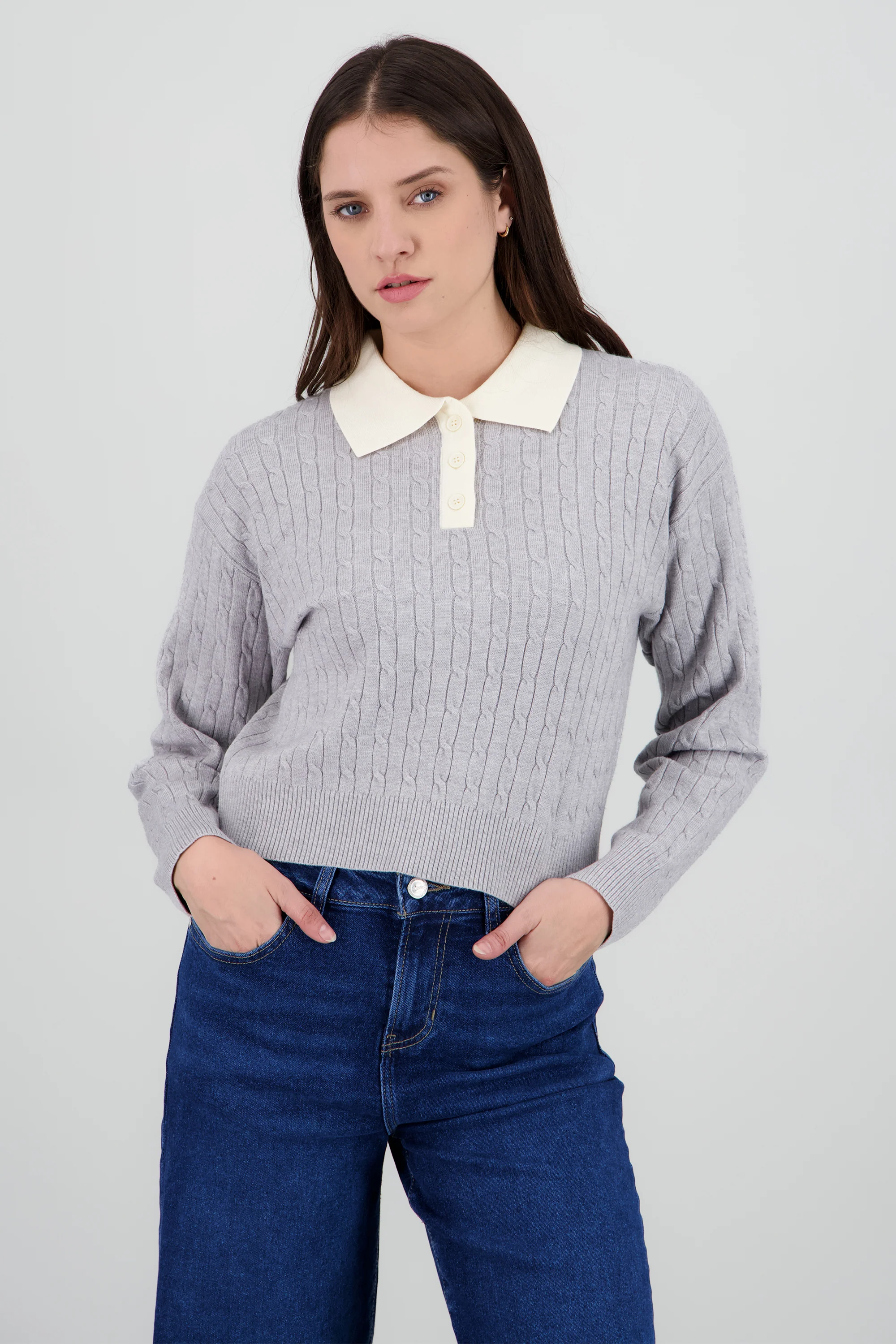 Sueter tipo polo con contraste en cuello