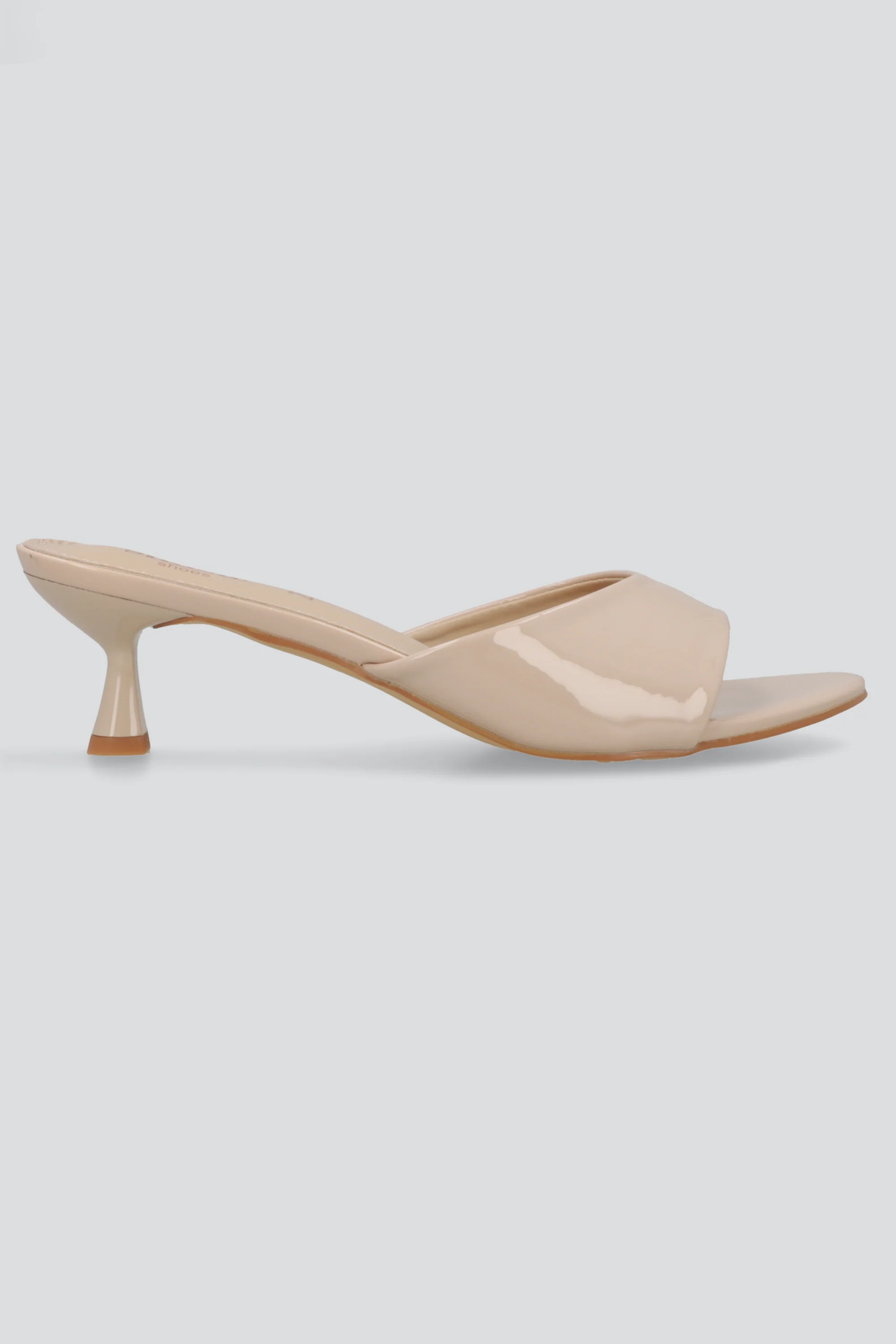 Tacon kitten mula peep toe
