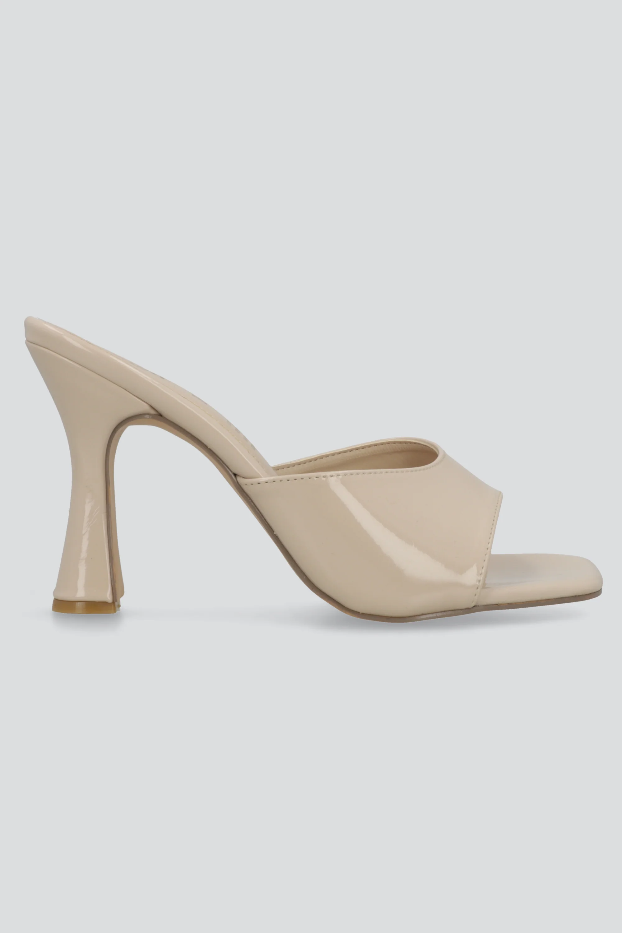 Tacon pep toe charol