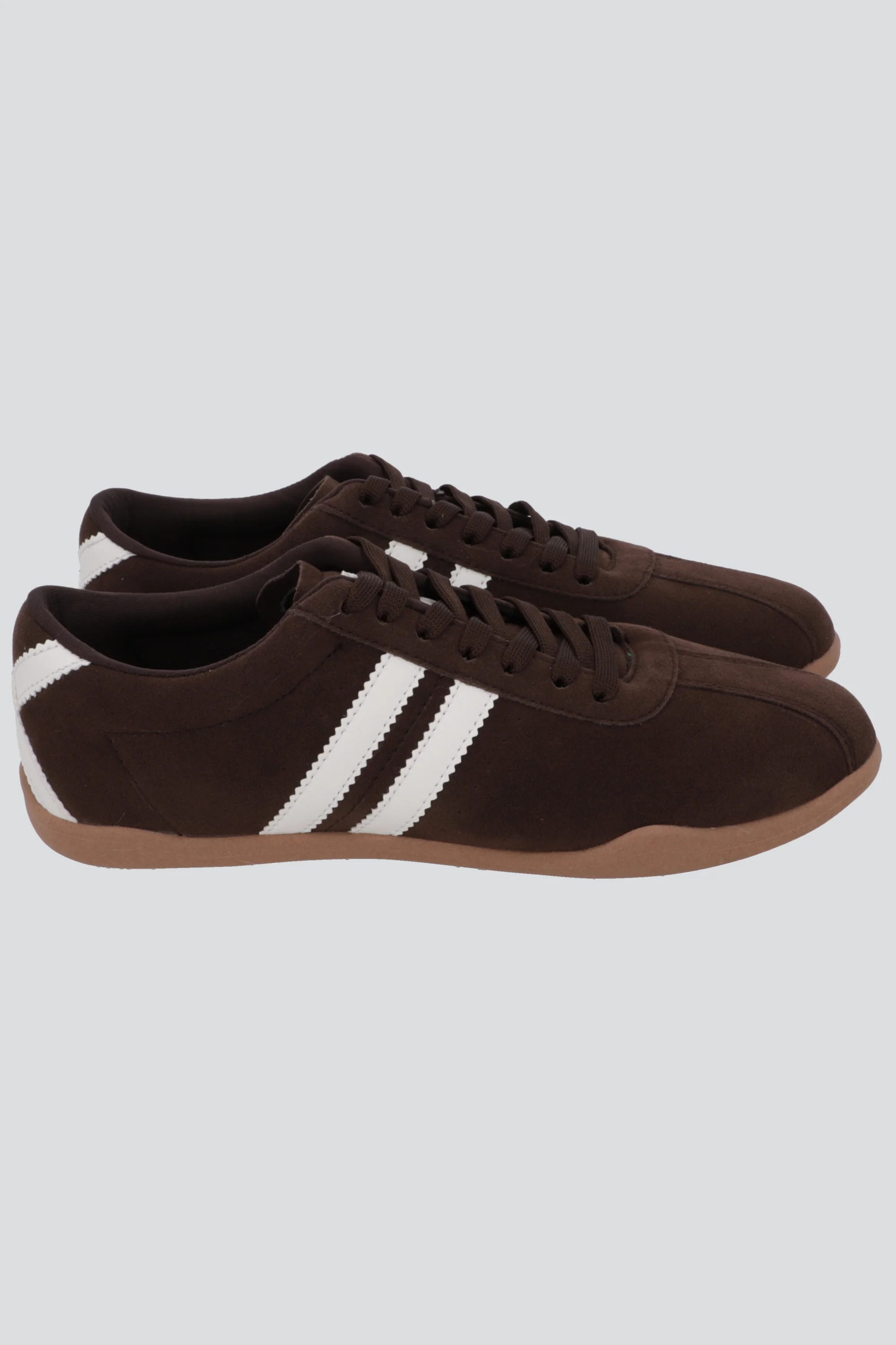 Tenis casual dos lineas gamuza - Image 3