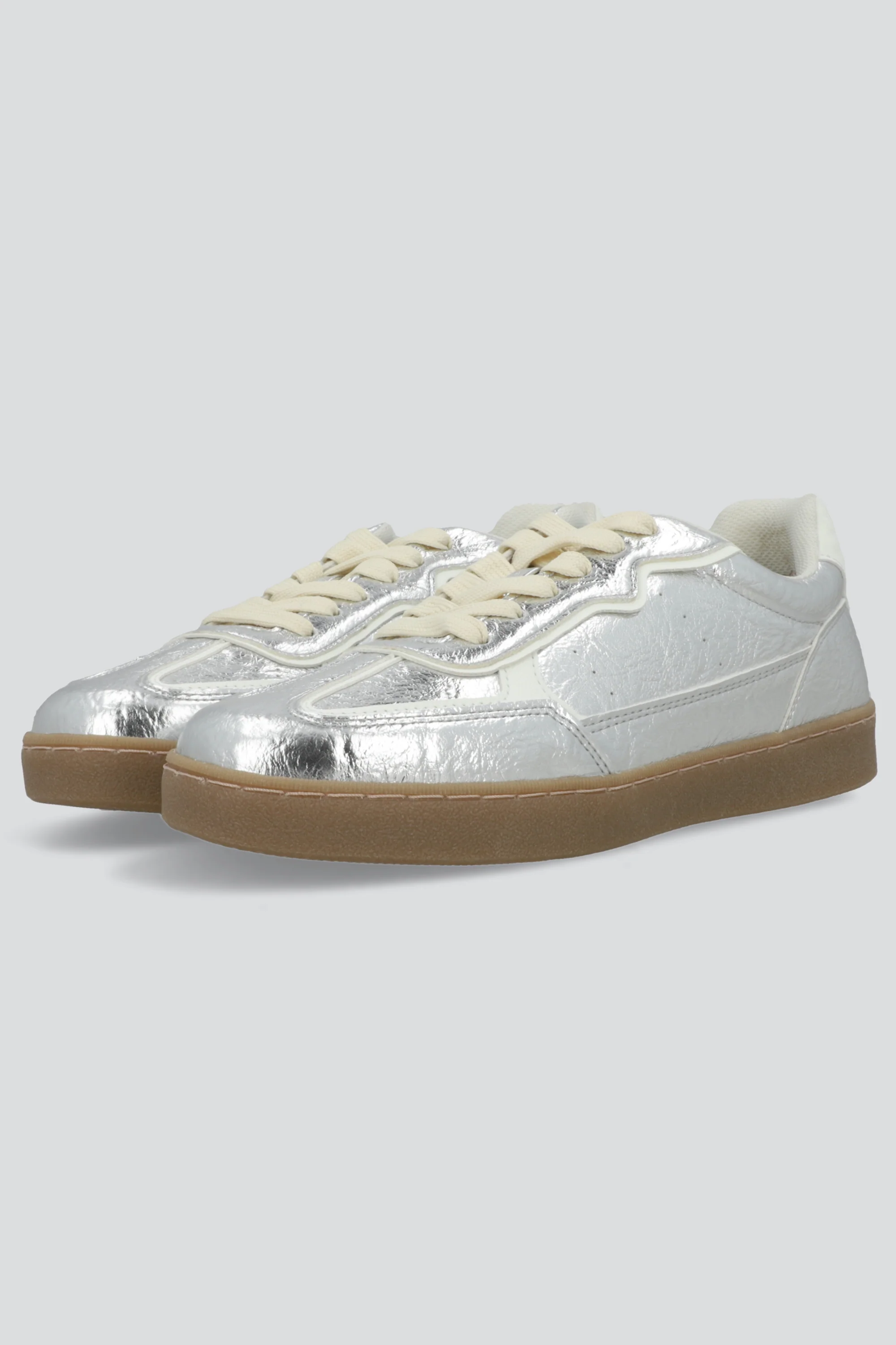 Tenis casual metalico separaciones - Image 2