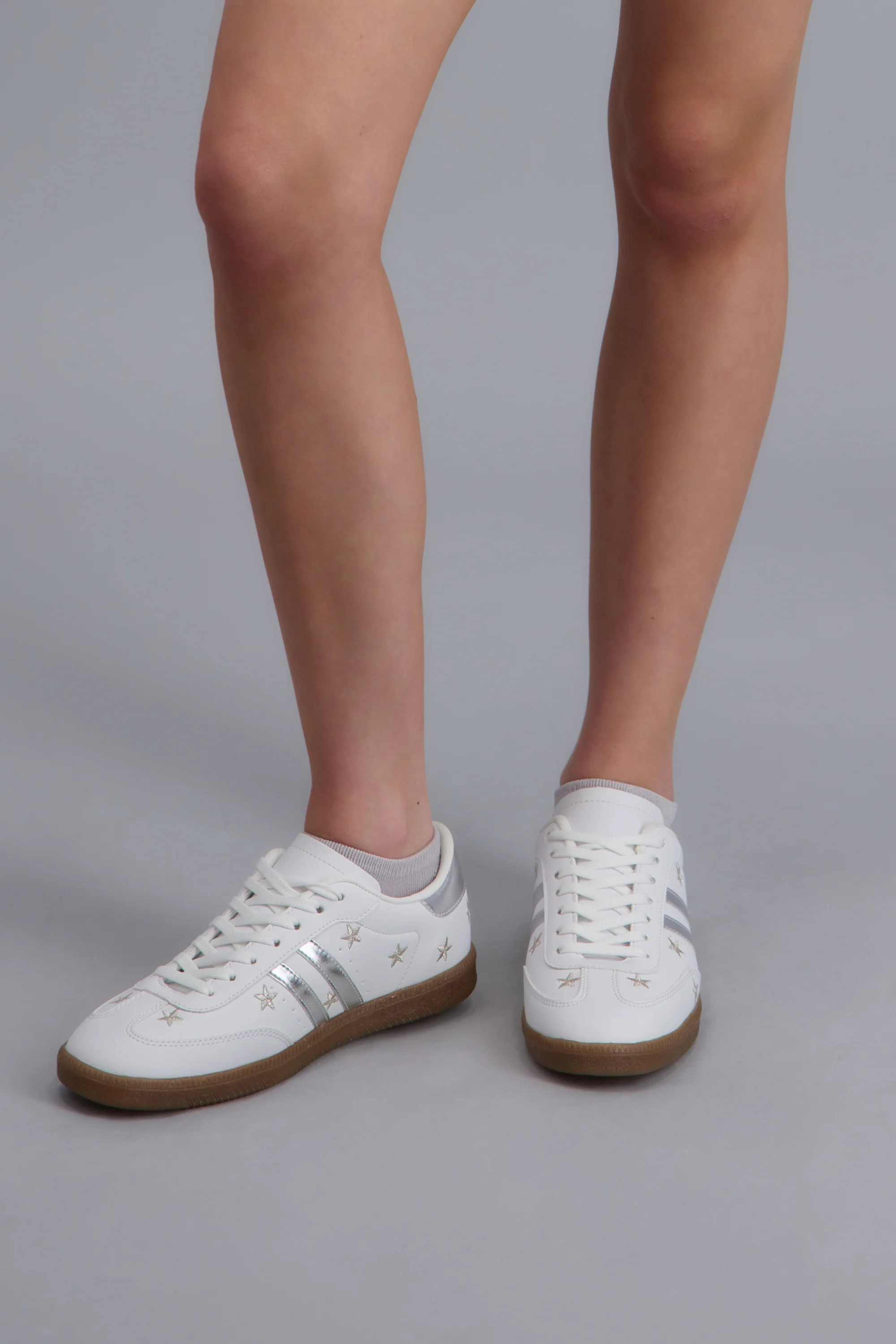 Tenis dos lineas estrellas - Image 6