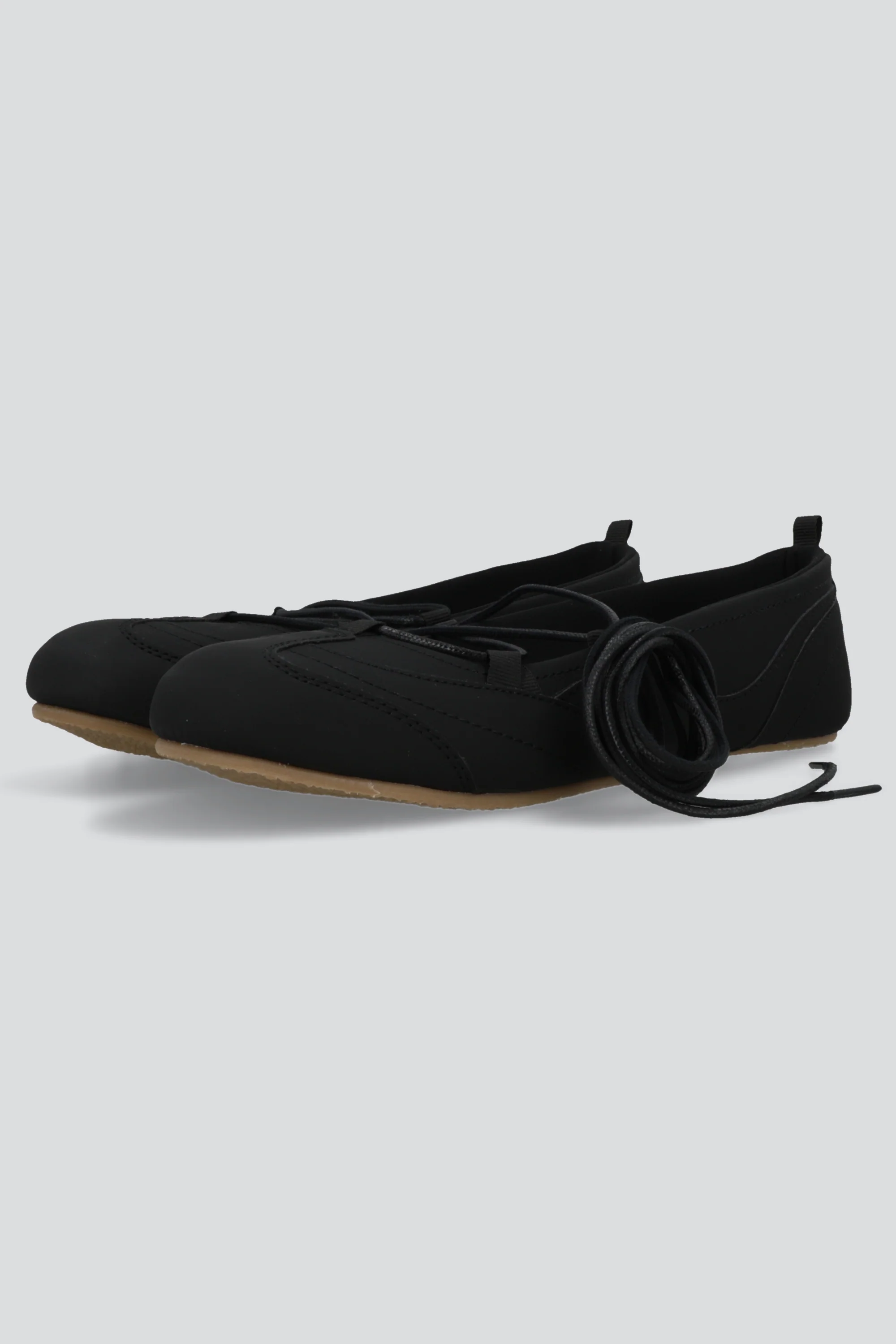 Tenis flat agujeta - Image 2