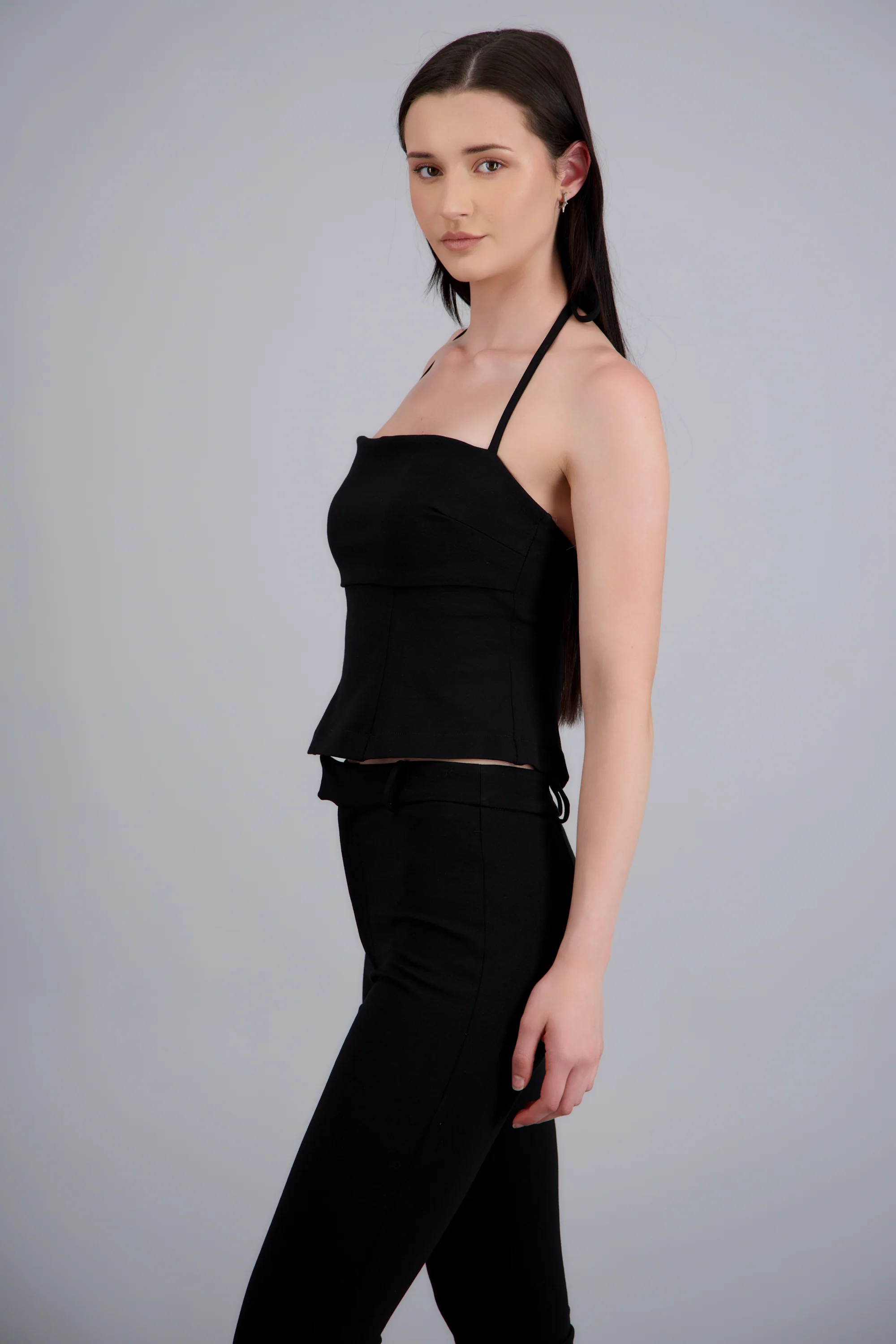 Top con cortes halter amarre - Image 2