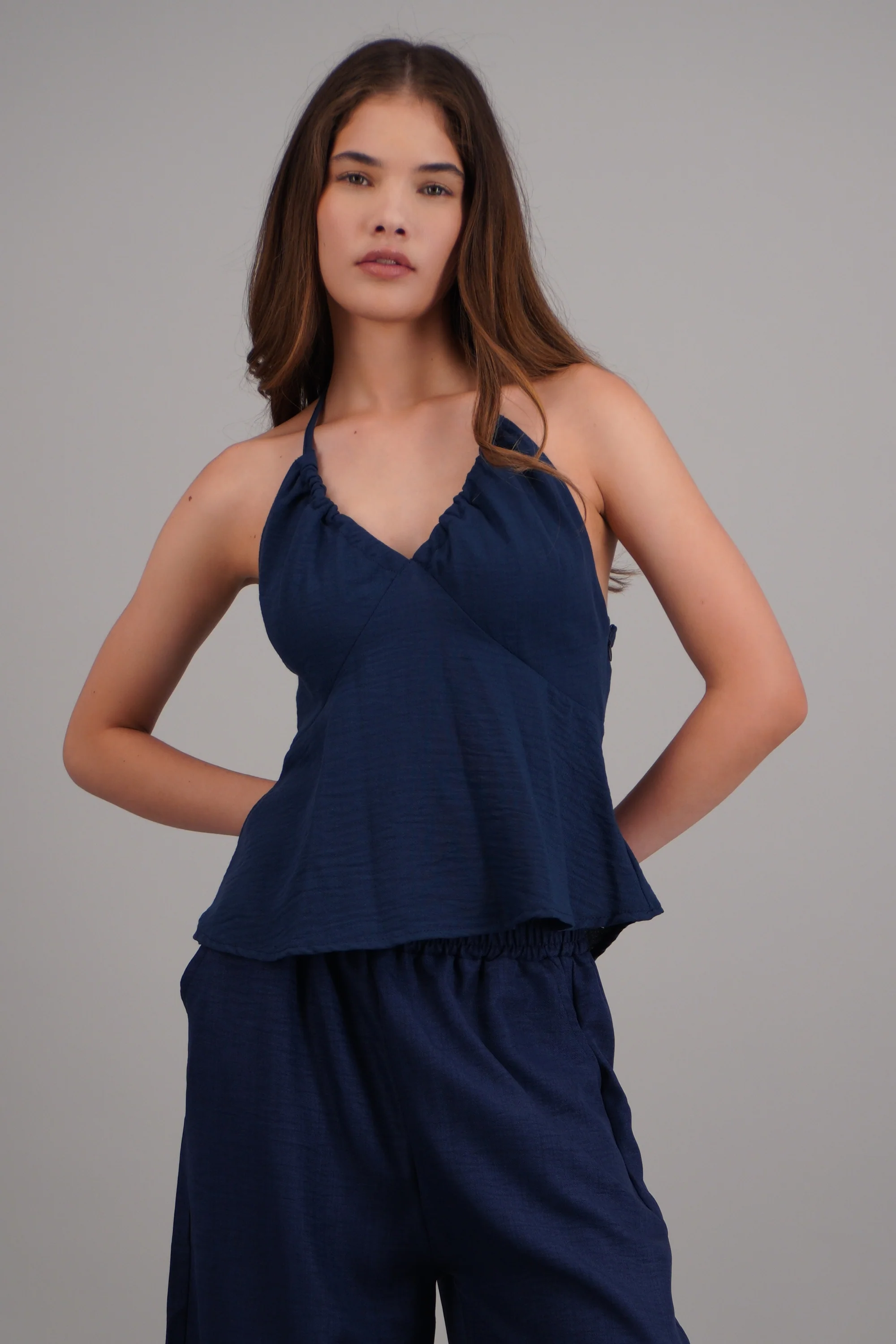 Top crop amplio halter - Image 2