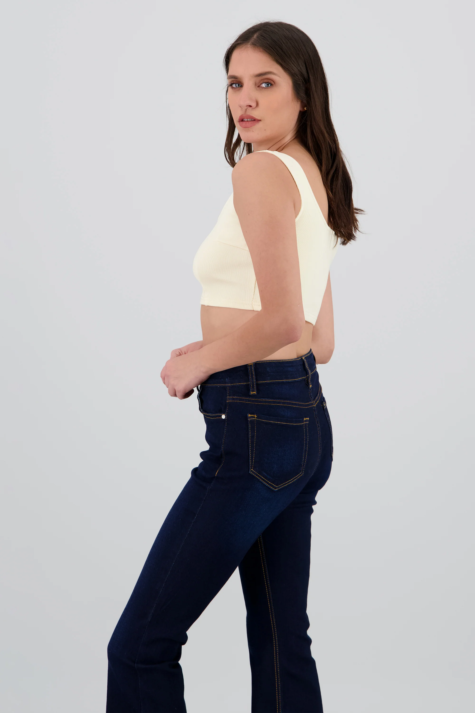 Top crop tirantes escote cuadrado - Image 3