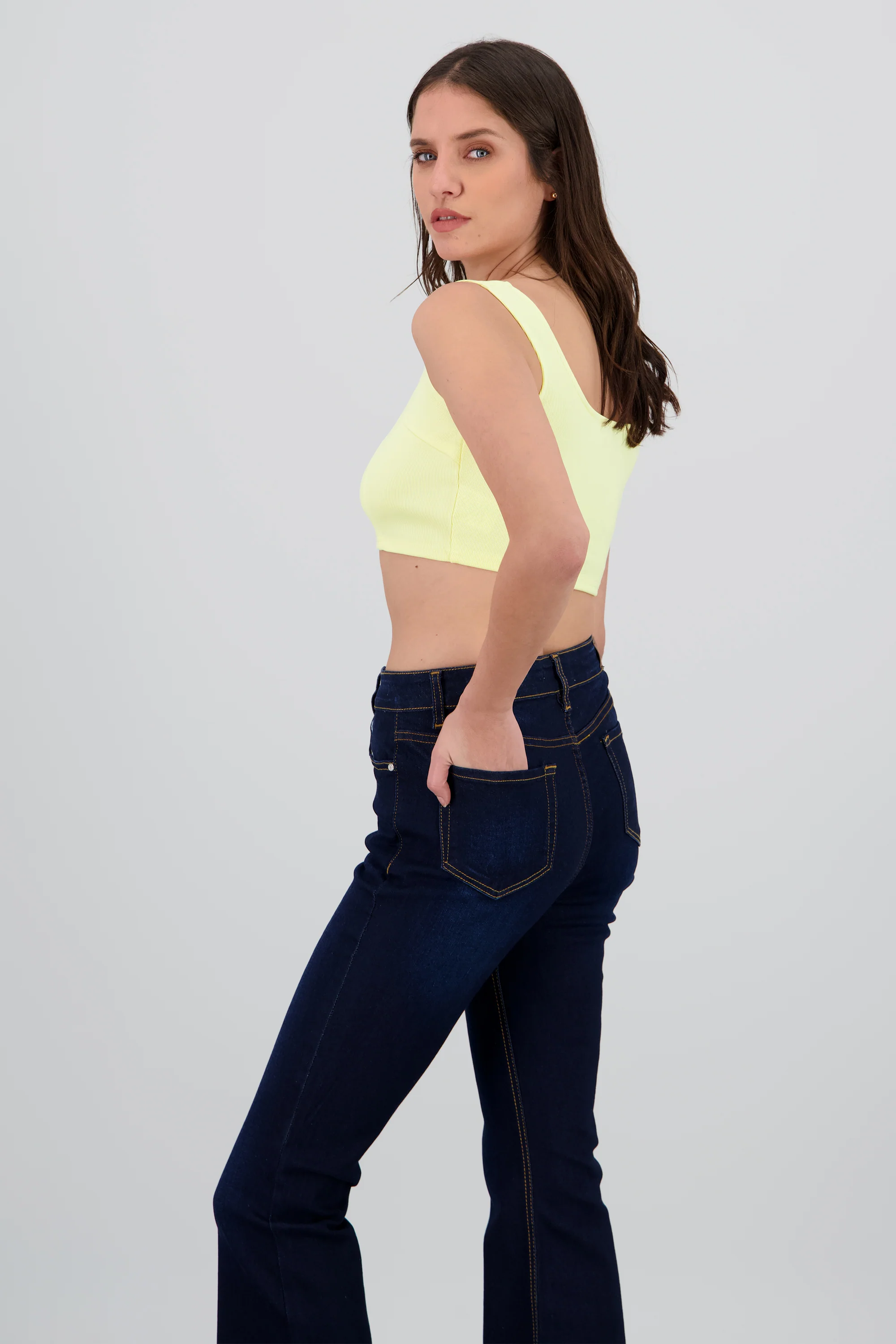 Top crop tirantes escote cuadrado - Image 3